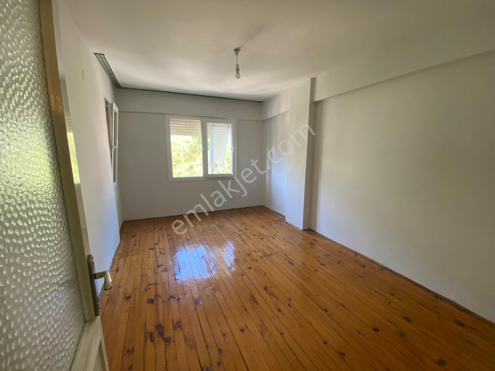 Aydın Nazilli Yöntem Emlaktan Aydoğdu Mahallesi Hürriyet Caddesi Üzerinde Kiralık 3+1 Daire - Görsel 11