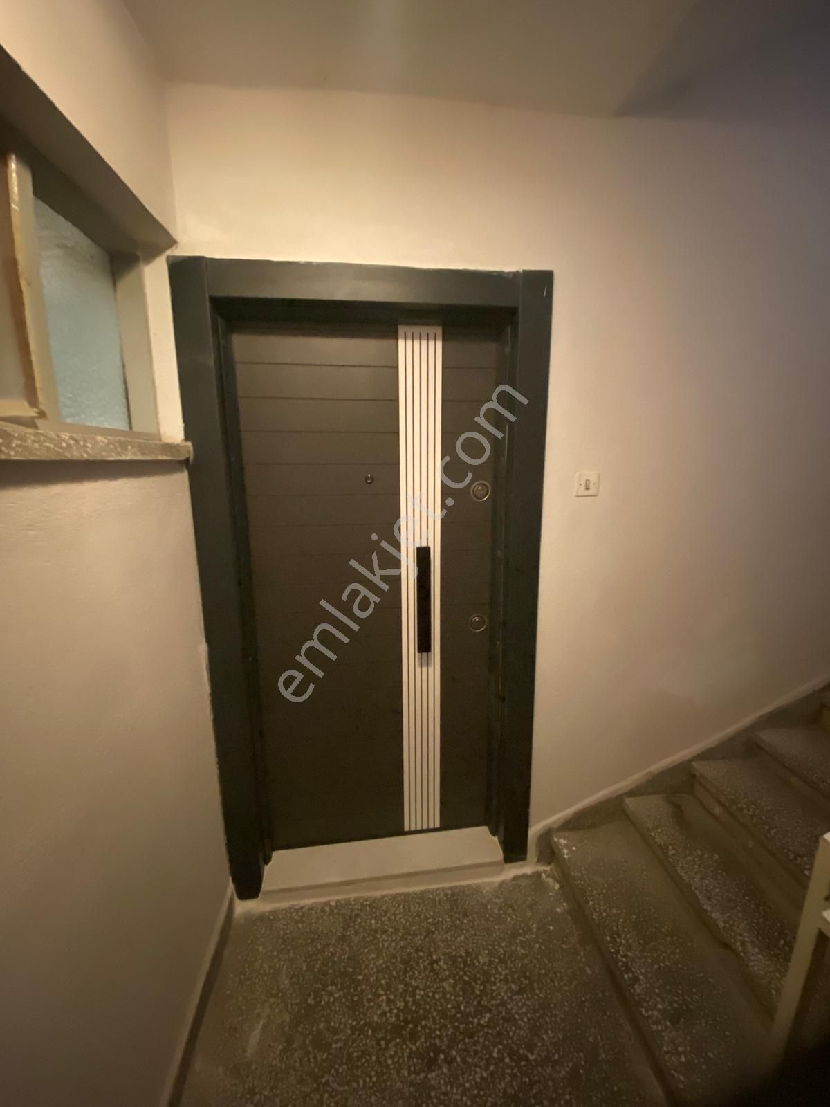 Aydın Nazilli Yöntem Emlaktan Aydoğdu Mahallesi Hürriyet Caddesi Üzerinde Kiralık 3+1 Daire - Görsel 2