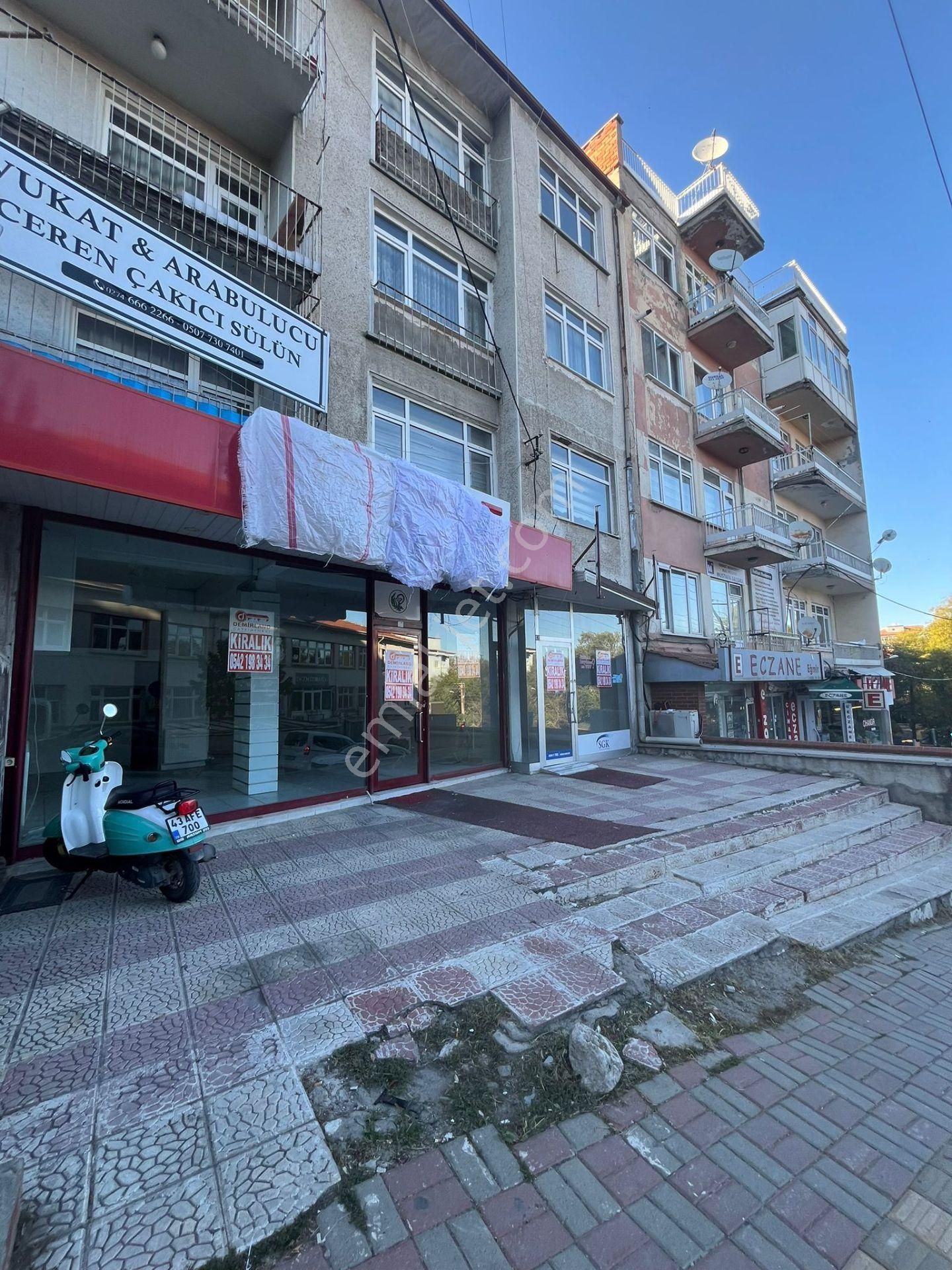 Kütahya Merkez Saray Kiralık Dükkan & Mağaza  DEMİRLAND  GAYRİMENKUL'DEN KİRALIK ŞEHİTLIK CADDESİNDE  DÜKKAN