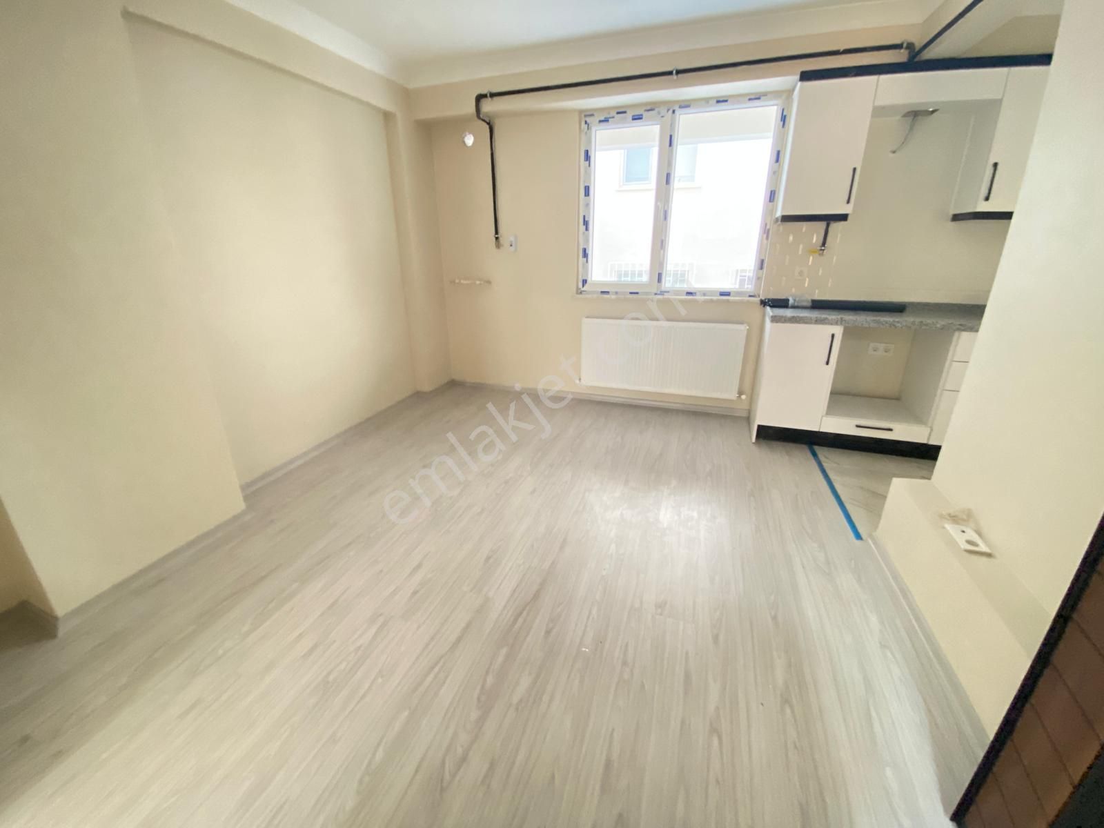 Maltepe Fındıklı Satılık Daire  ASIA EMLAK'DAN ALİYEV KAMPÜSE KOMŞU 80 M2 2+1 GİRİŞ