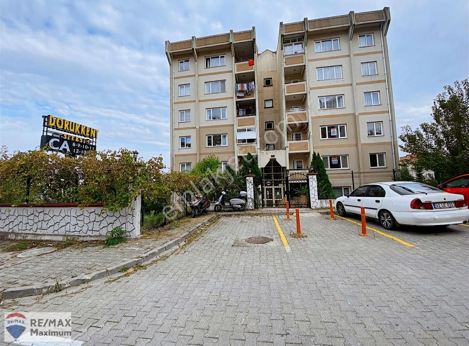 İzmit Ayazma Satılık Daire BAYINDIRLIK TOKİ KONUTLARI DORUKKENT SİTESİNDE SATILIK 3+1 DAİRE