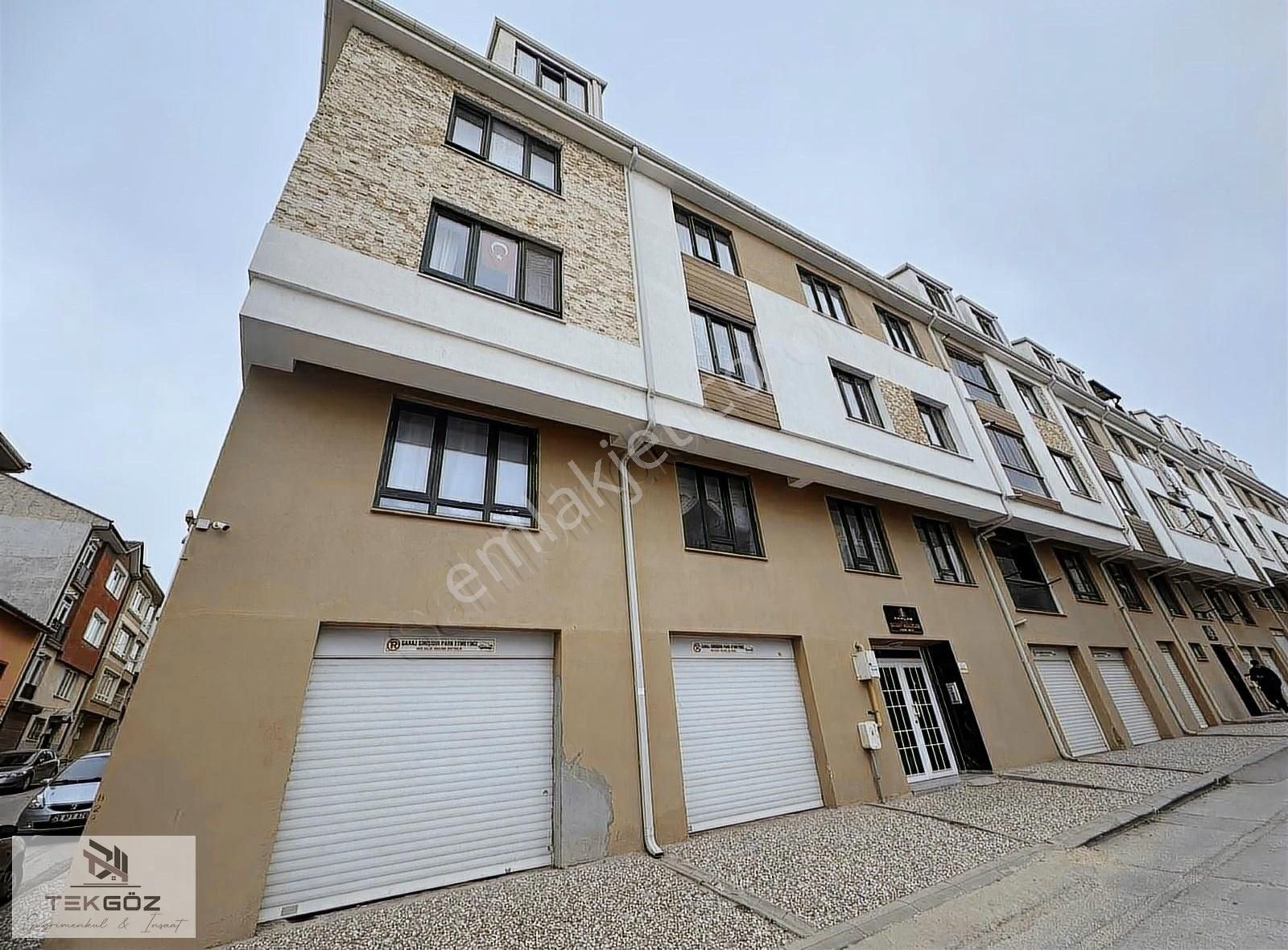 Tepebaşı Çamlıca Satılık Daire TEKGÖZ'DEN BATIKENT SINIRINDA 270M2 4+1 LÜKS DUBLEKS DAİRE