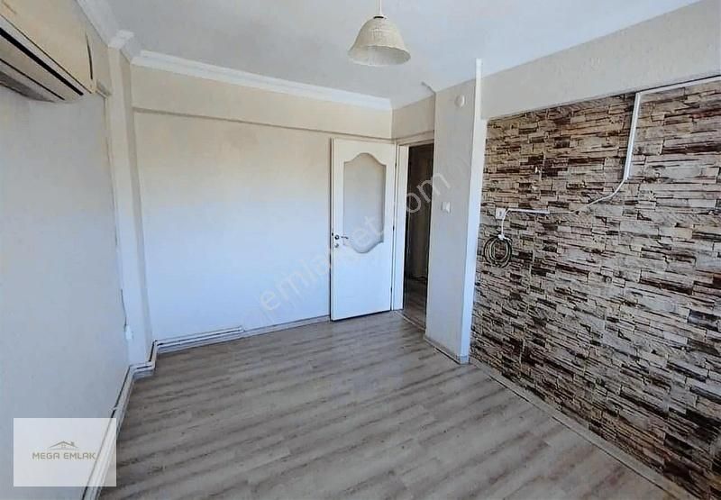 Bergama Maltepe Satılık Daire MEGA EMLAKTAN SATILIK MALTEPE MAHALLESİNDE 3+1 DAİRE