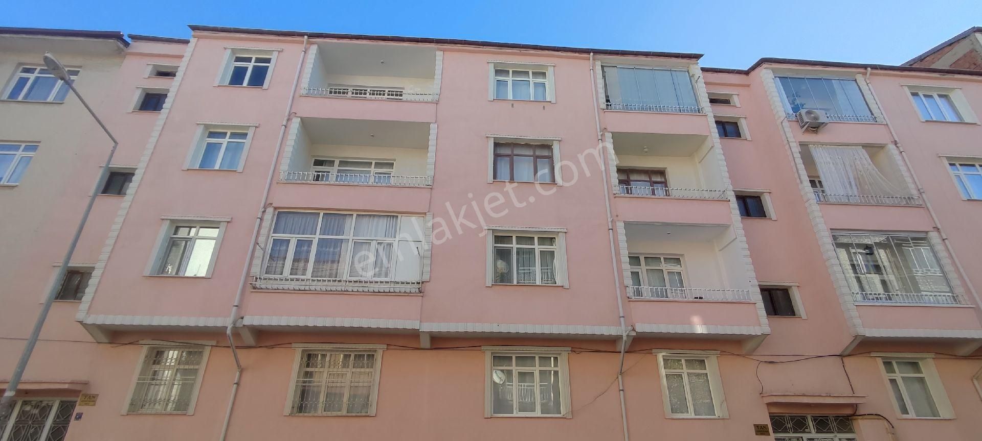 Elazığ Merkez İzzet Paşa Kiralık Daire Medline Hastanesi'ne Yakın Konumda Kiralık 3+1 Daire