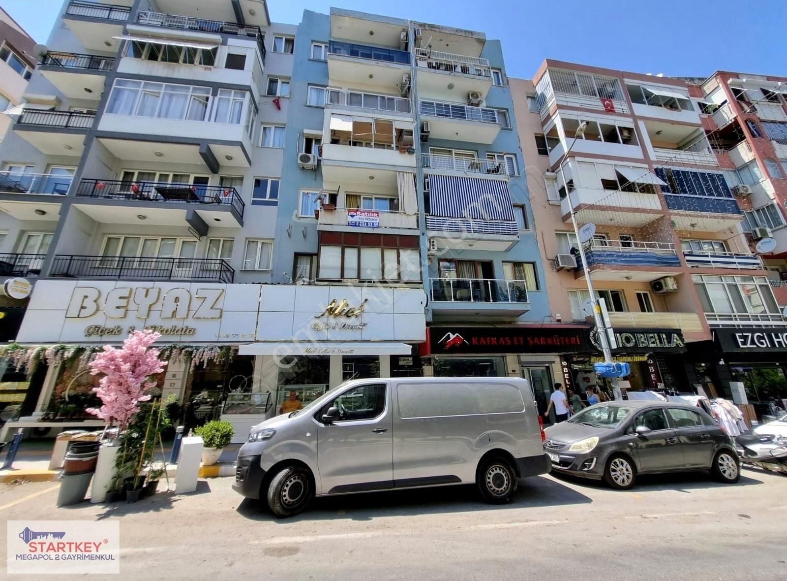 Balçova Onur Satılık Daire BALÇOVA ATA CADDESİNDE 2+1 SATILIK DAİRE