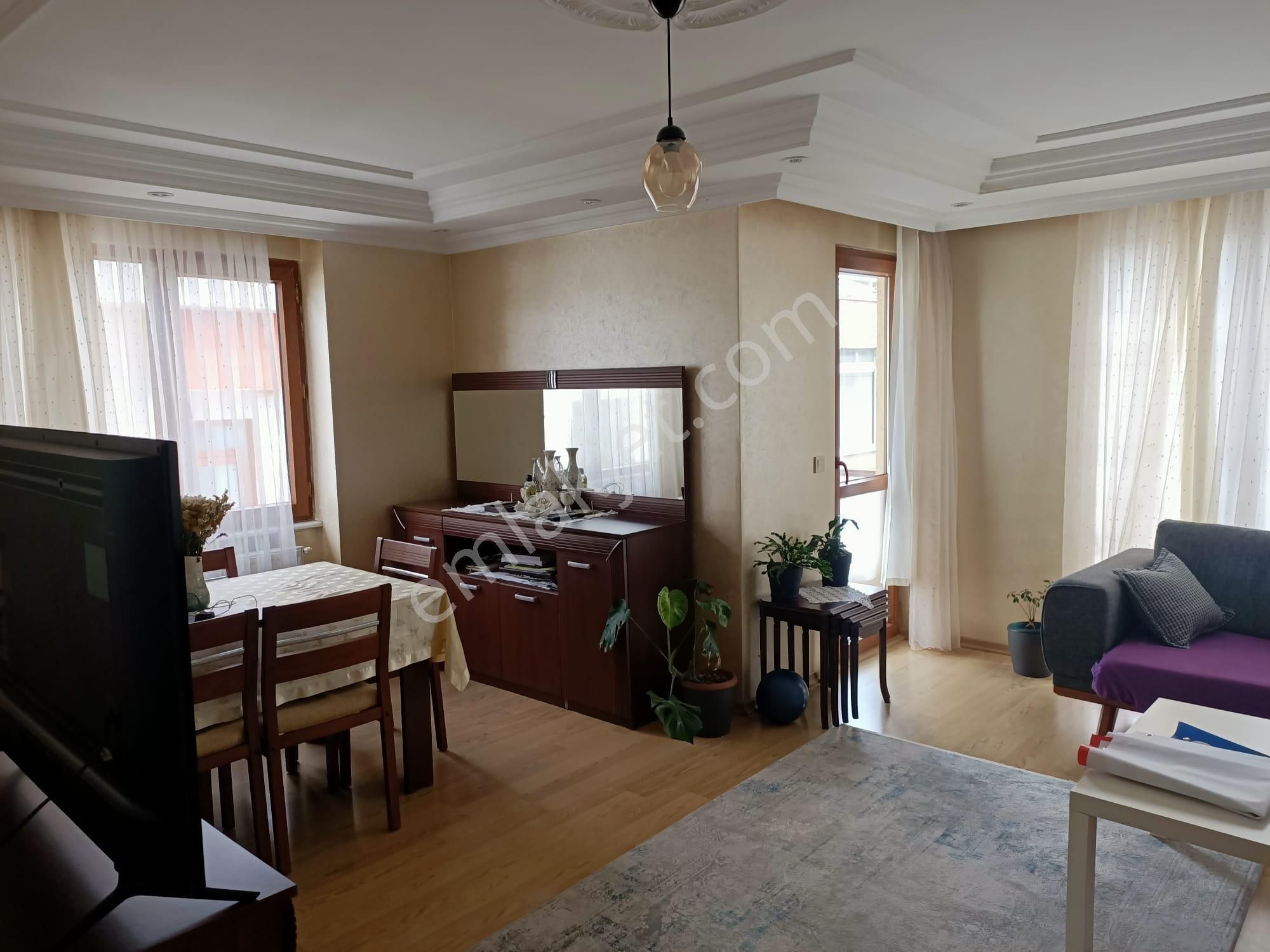 Üsküdar Cumhuriyet Satılık Daire FİNANS MERKEZİ VE EMAAR AVM YAKININDA  SATILIK 4+1 DUBLEX DAİRE