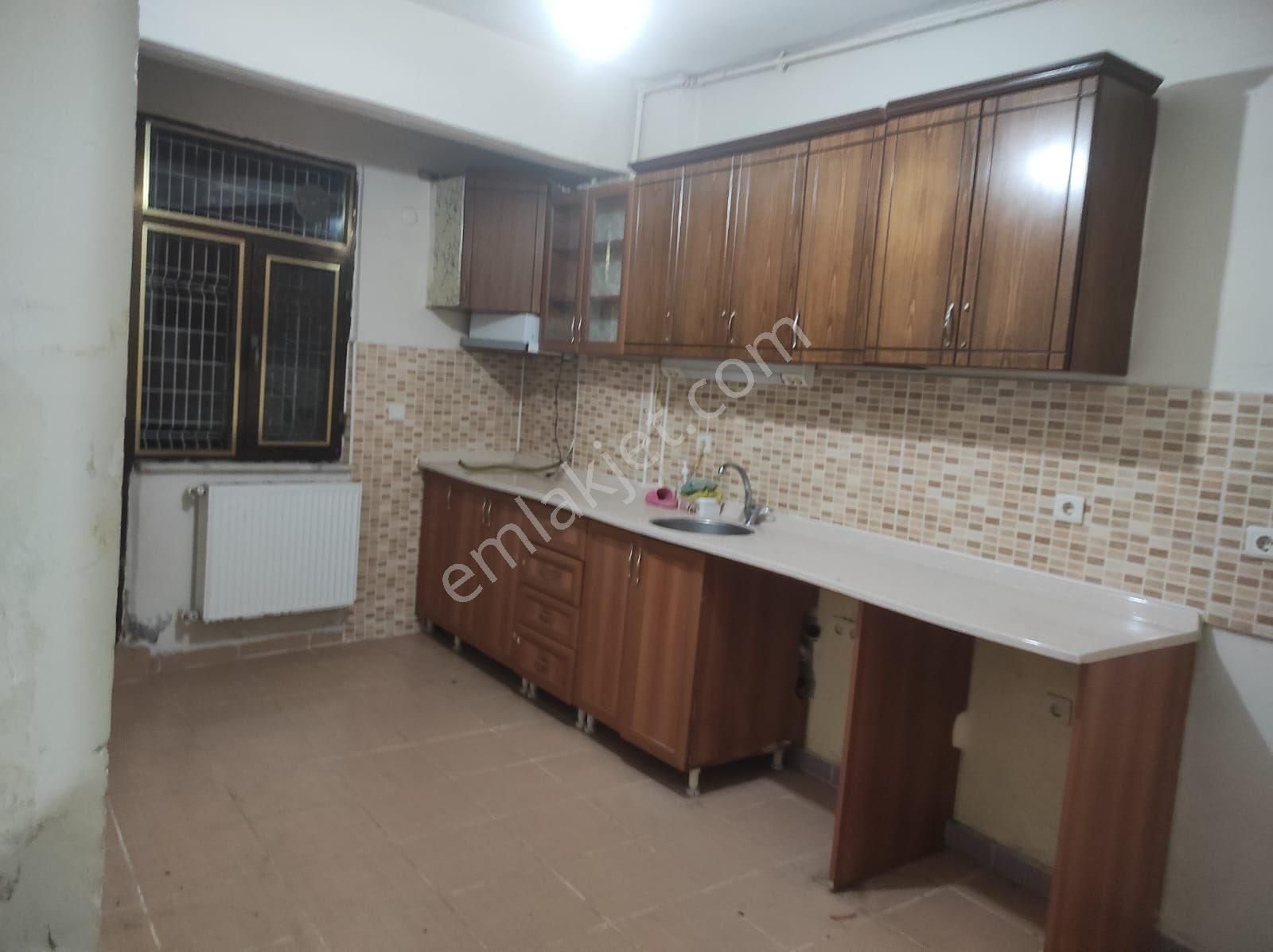 Arnavutköy Anadolu Kiralık Daire Anadolu mah 2+1 düz giriş daire