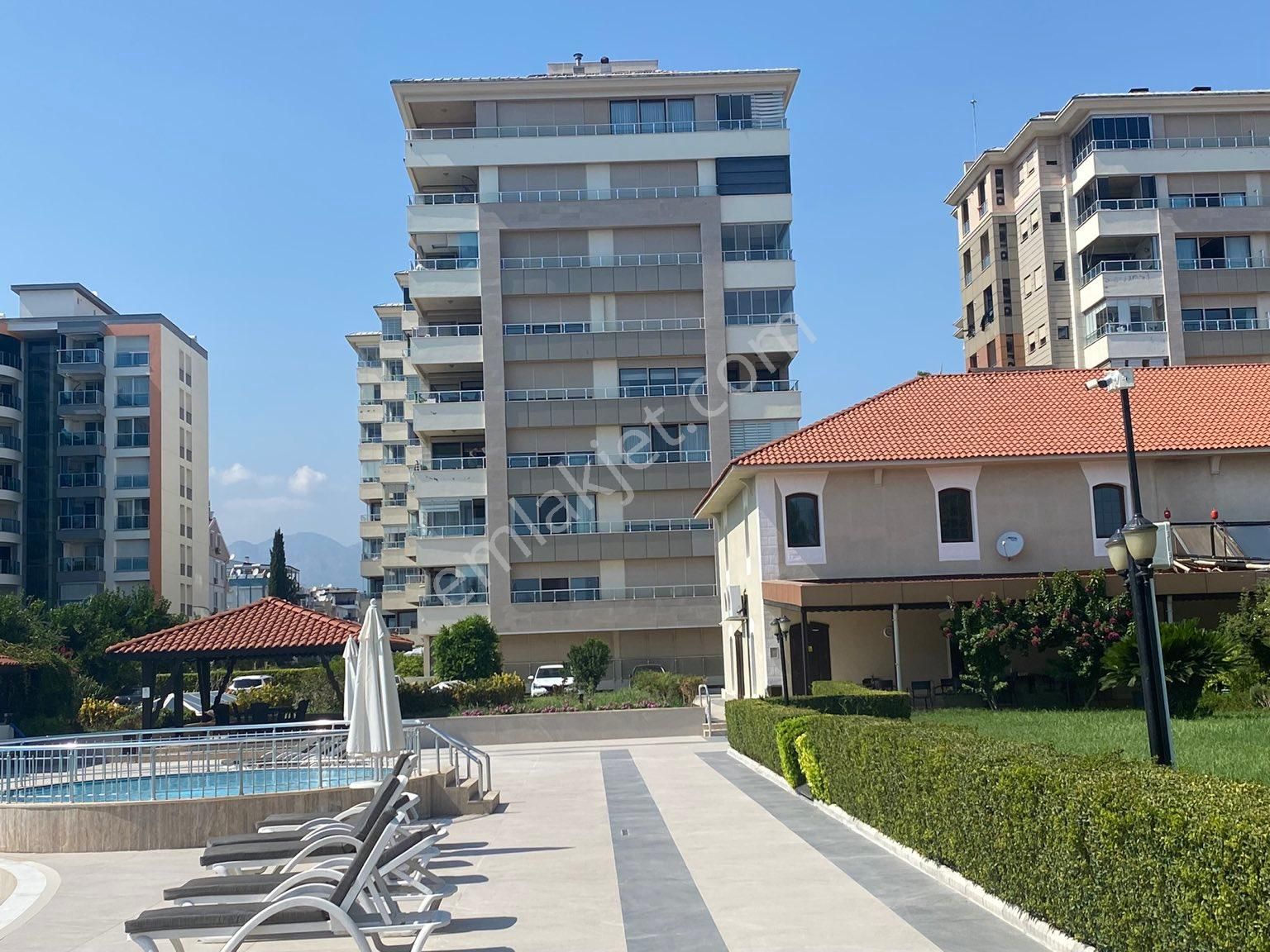 Konyaaltı Liman Kiralık Daire  Liman Mah.Denize sıfır Bileydi 2 Residance de 2+1 Kiralık daire