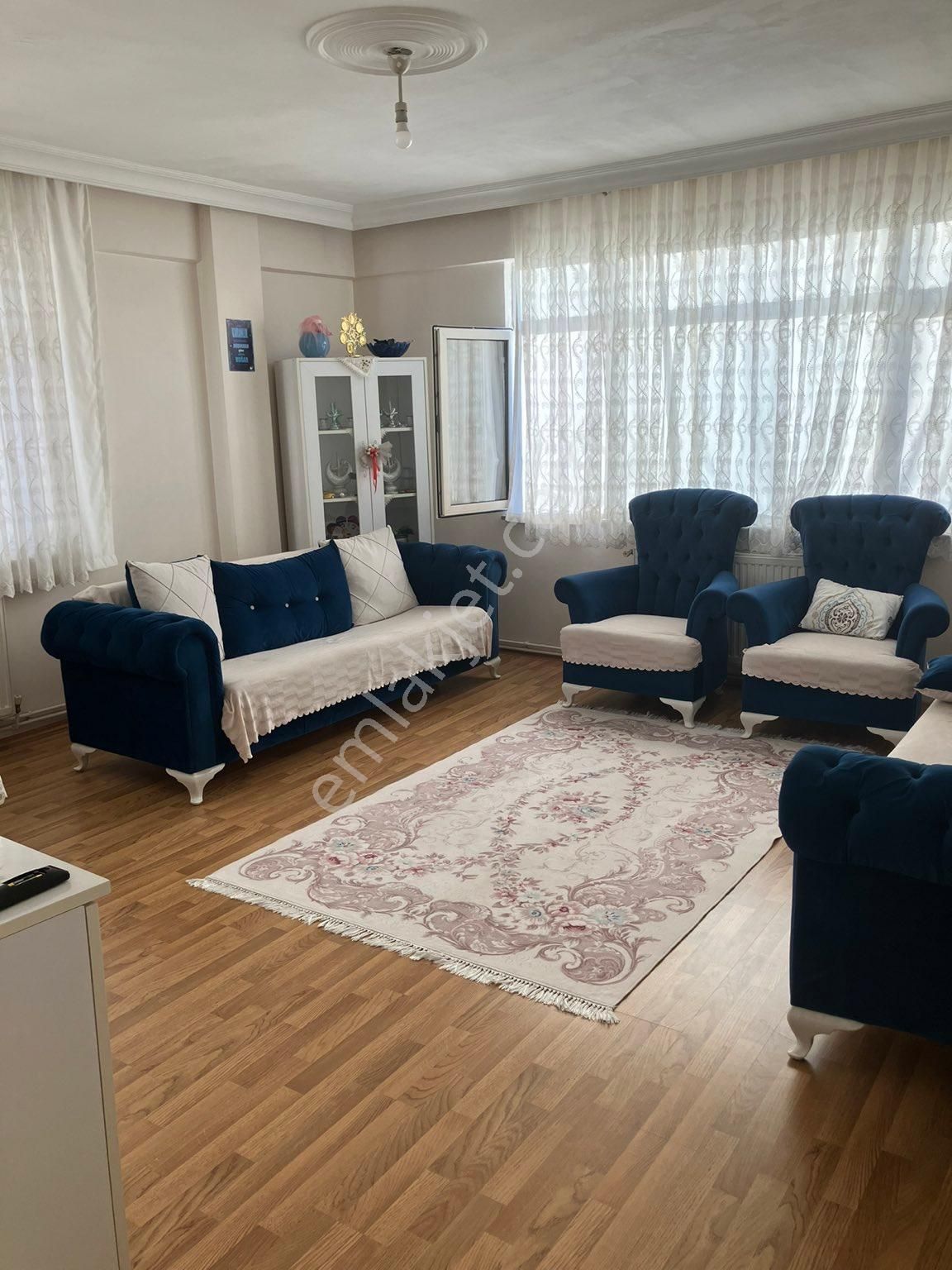 Bahçelievler Soğanlı Satılık Daire  SOĞANLI MEYDANDA full yapılı 2+1 TADİLATLI HİSSE TAPULU BOŞ DAİRE