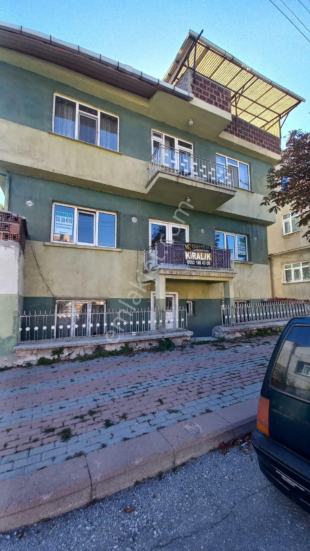 Kütahya Merkez Sultanbağı Kiralık Daire VATAN EMLAKTAN SULTANBAĜI MAHALLESİNDE KİRALIK 3+1