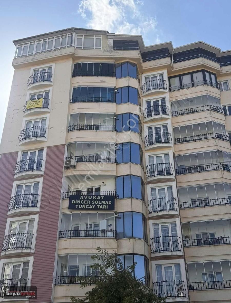 Çorum Merkez Karakeçili Kiralık Daire Bahabey Caddesi Kız Meslek Lisesi Karşısı 4+1 Kıralık Daire