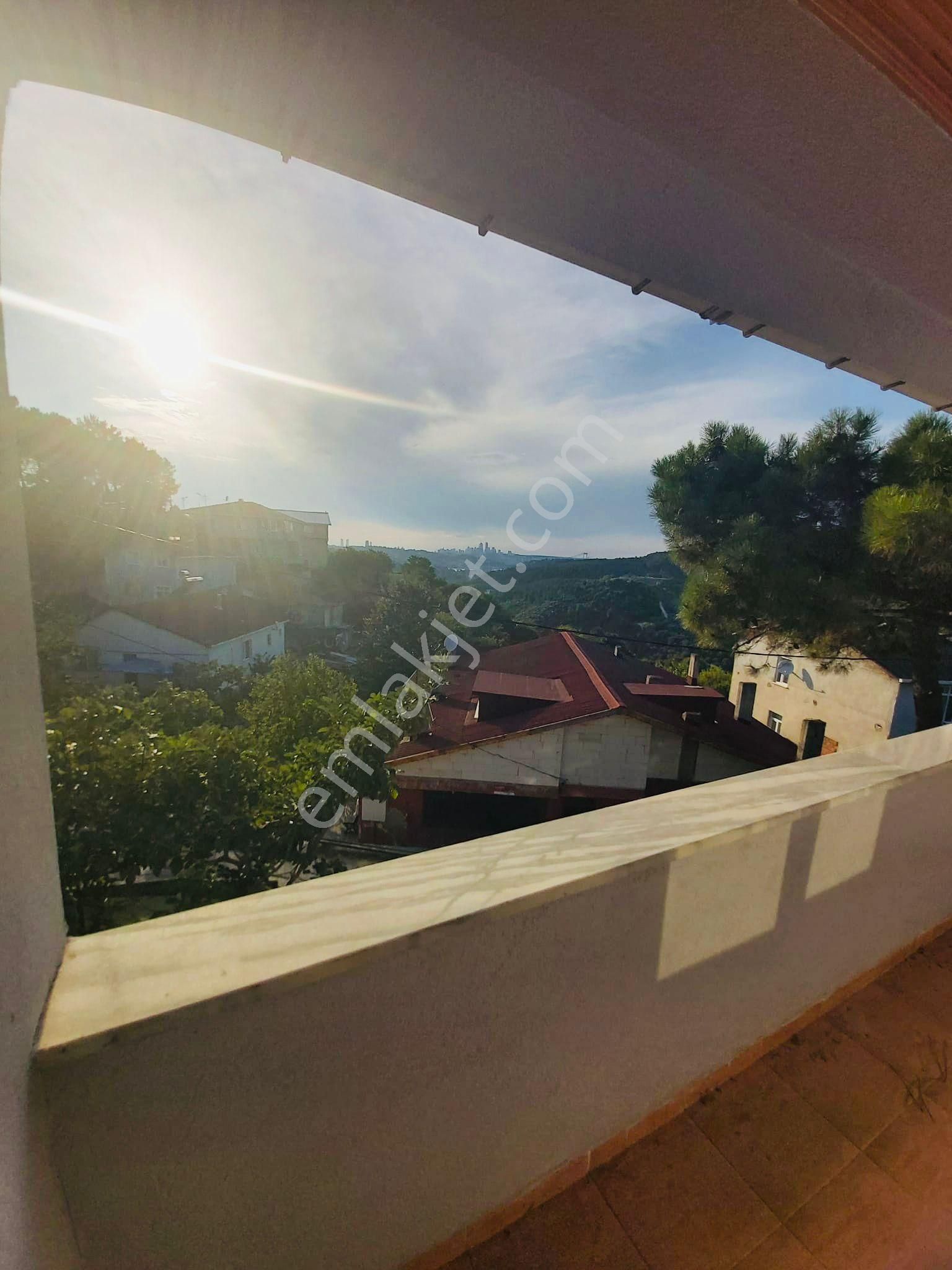 Beykoz Yeni Mahalle Kiralık Daire  MEDİPOL ÜNİ'YE 15 DK MESAFE EŞYALI 3+1 140m²Daire