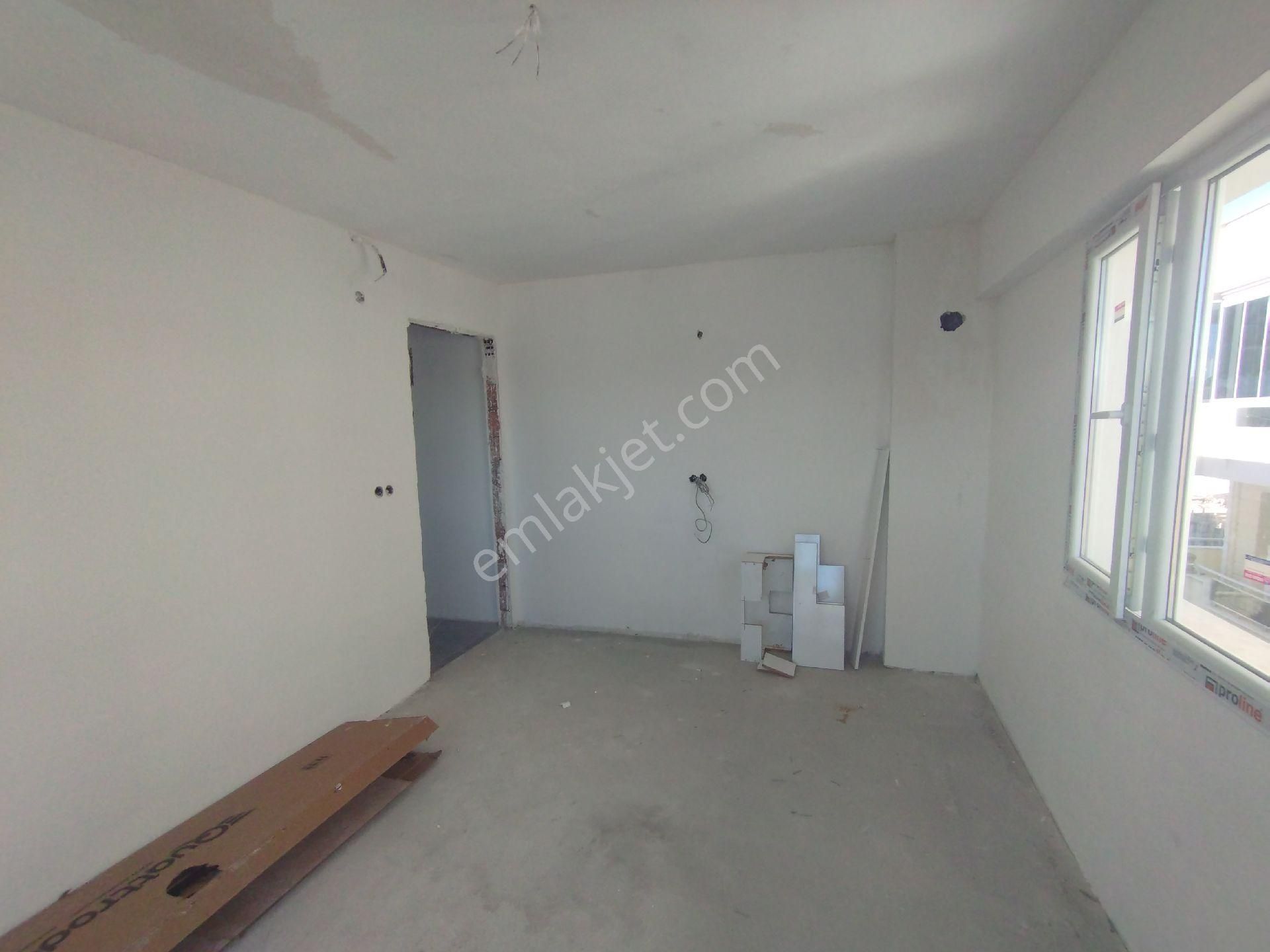 Bergama Zafer Satılık Daire İZMİR BERGAMA ZAFER MAH. SATILIK 1+1 DAİRE