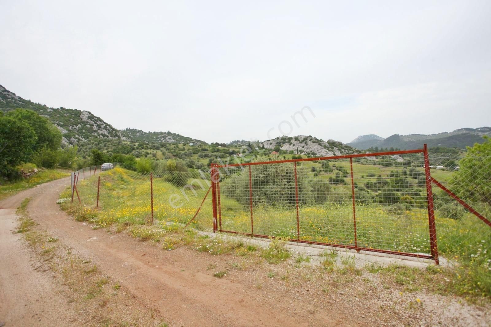 Döşemealtı Ahırtaş Köyünde Satılık Tarla Arsa 10.293 M2