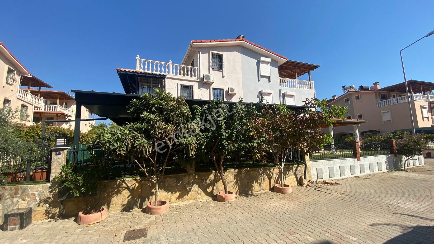 Ürkmez Bengilerde Denize Yakın Villa - Görsel 3