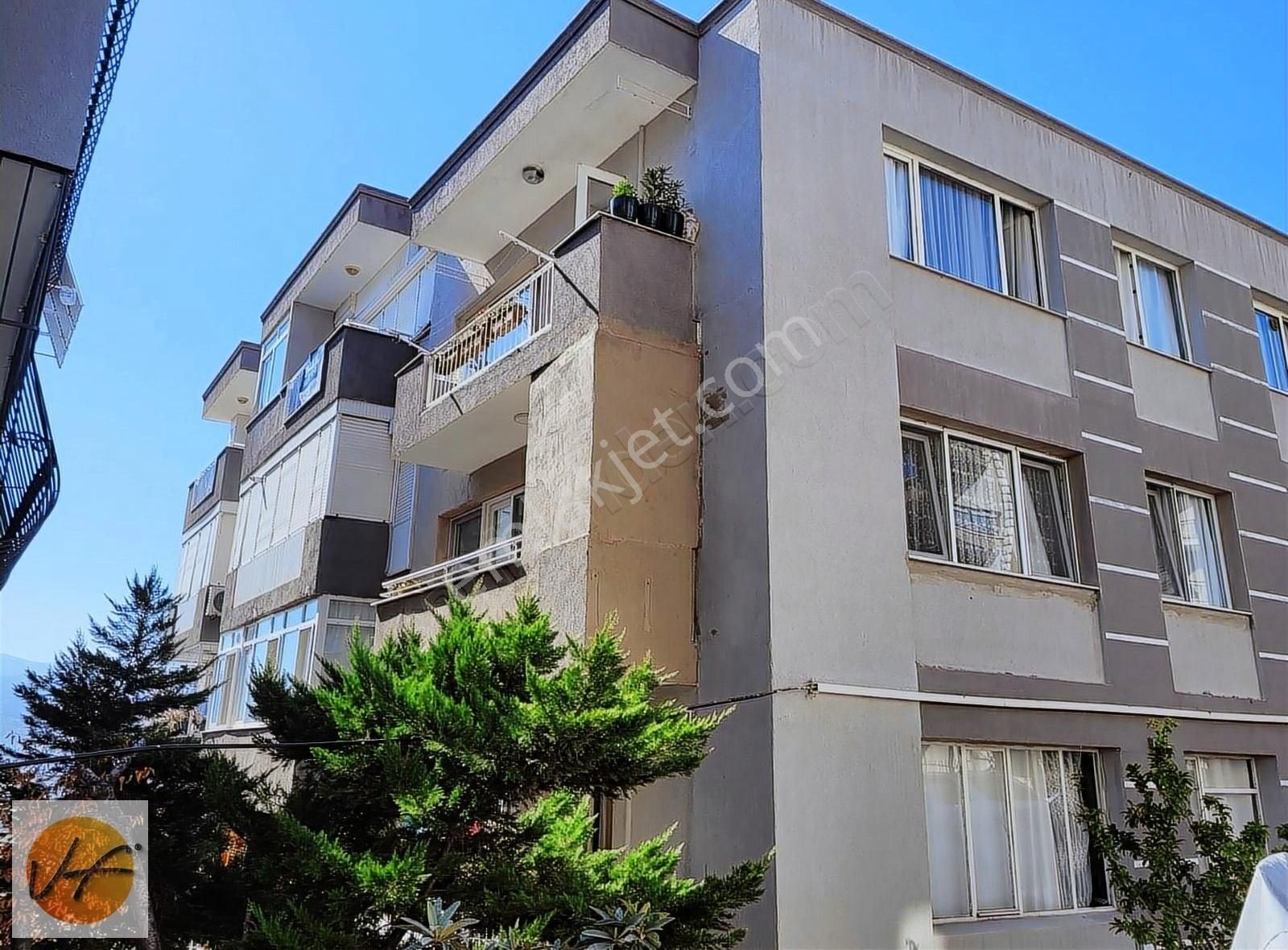 Karabağlar Basın Sitesi Satılık Daire Karabağlar Basın Sitesi'nde Deniz Manzaralı Satılık 3+1 Daire