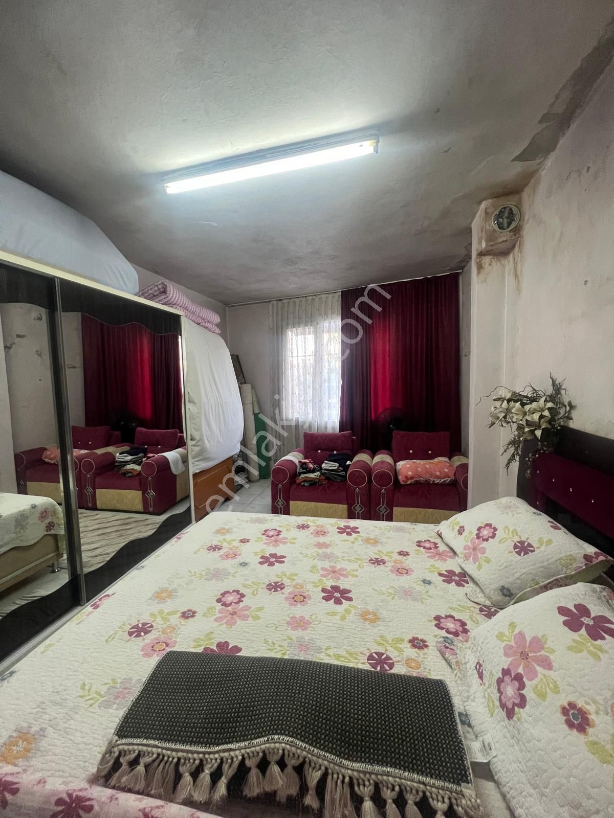 Narlıca Mahallesinde Bulvar Üzerinde Komple Satılık Müstakil Ev - Görsel 34