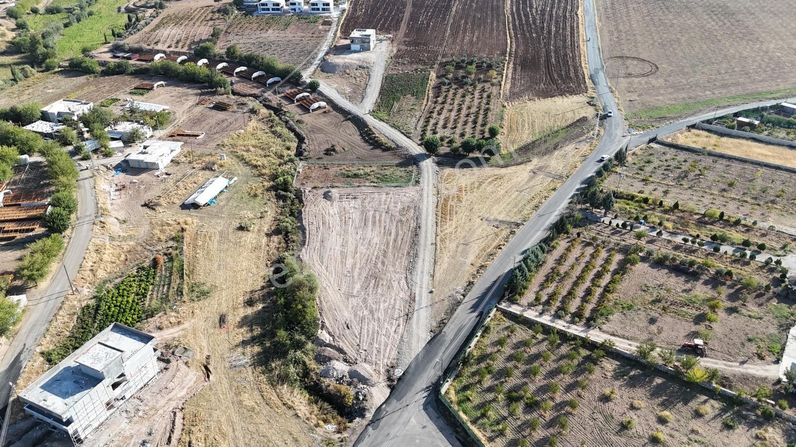 Adıyaman Merkez Güzelyurt Köyü Satılık Villa İmarlı GRAND GLOBAL GM'DEN GÜZELYURT'TA SATILIK MÜSTAKİL TAPULU ARSA