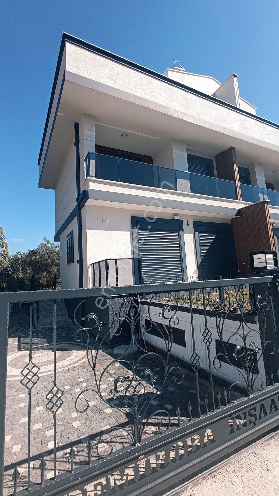 Güre Mevkisinde Doğa İçerisinde Satılık Villa - Görsel 19