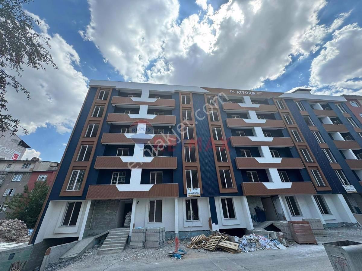 Yakutiye Ömer Nasuhi Bilmen Satılık Daire Remax Penta 'dan Gez Mahallesin 'de Ultra Lüks 2+1 Satılık Daire