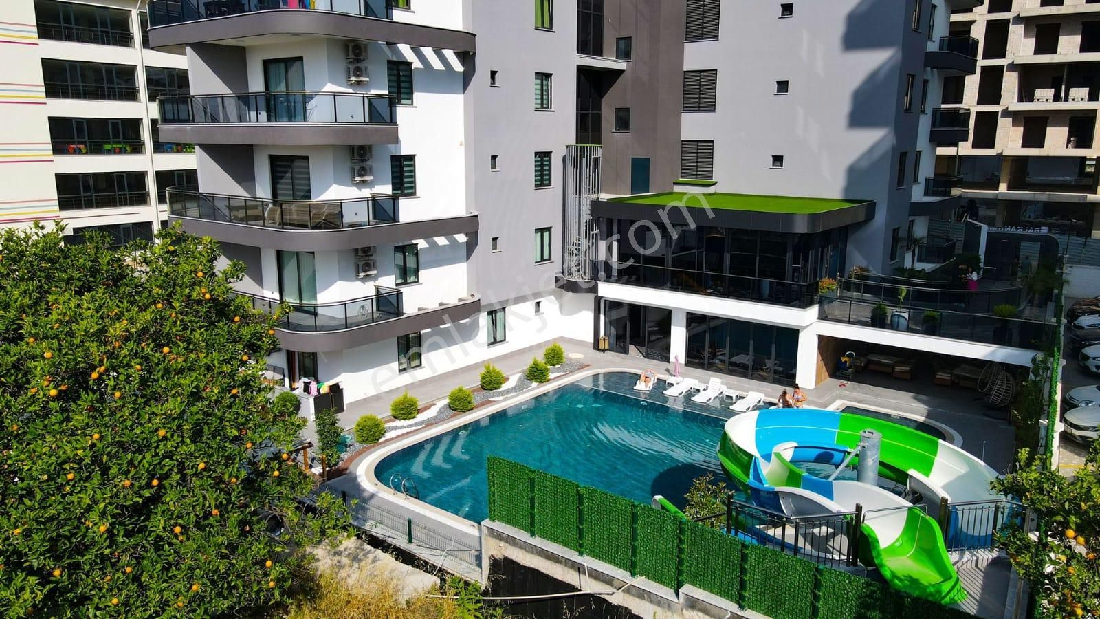 Alanya Mahmutlar Kiralık Daire  MAHMUTLAR 1+1 EŞYALI 17.000 TL 5048 KURTSAFİR RESİDENCE PEŞİN ÖDEMEDE İNDİRİM VAR