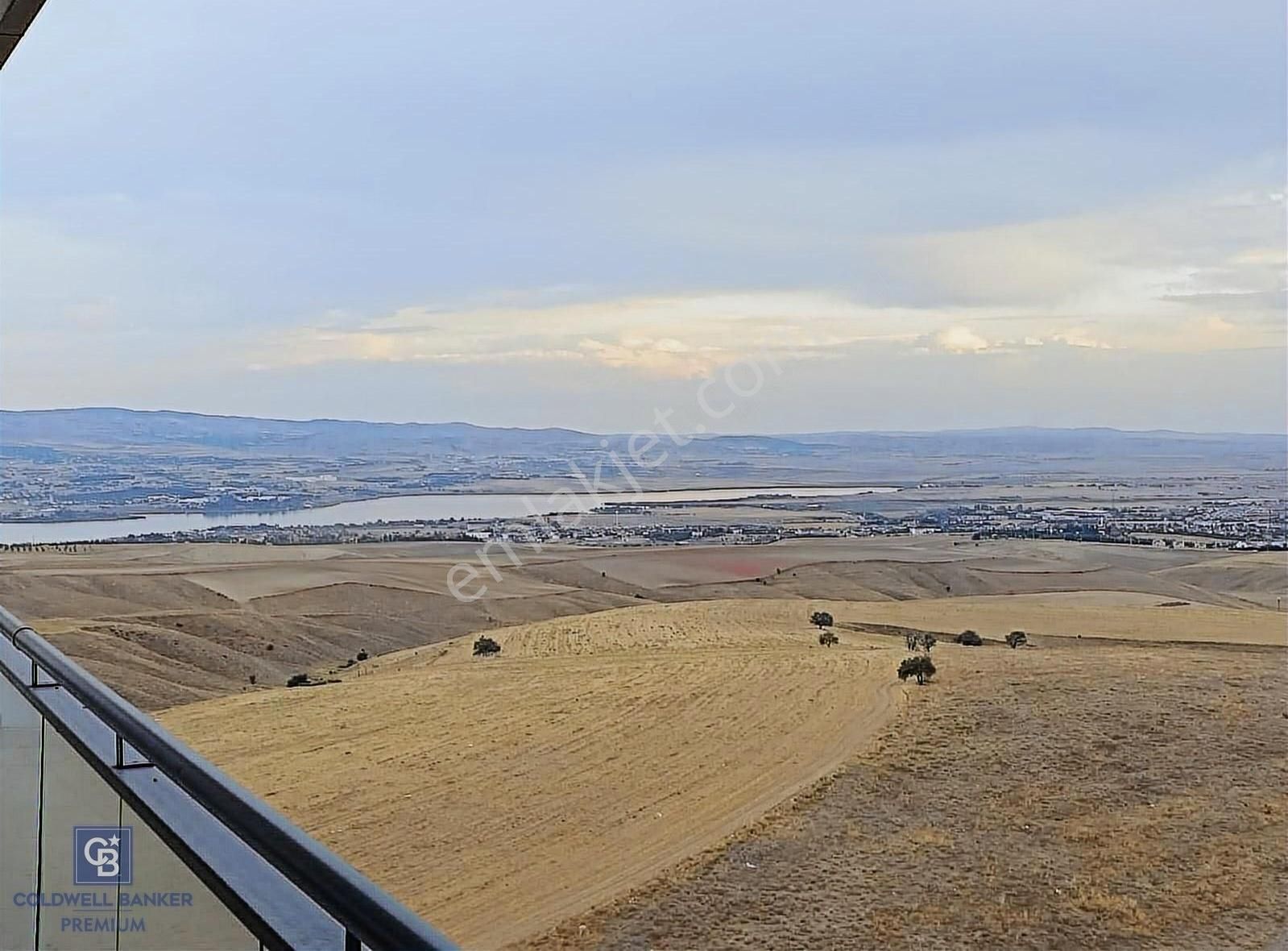 Gölbaşı Taşpınar Satılık Daire GÖL MANZARALI, EBEVEYN BANYOLU, BAĞIMSIZ MUTFAK LÜX 2+1 DAİRE