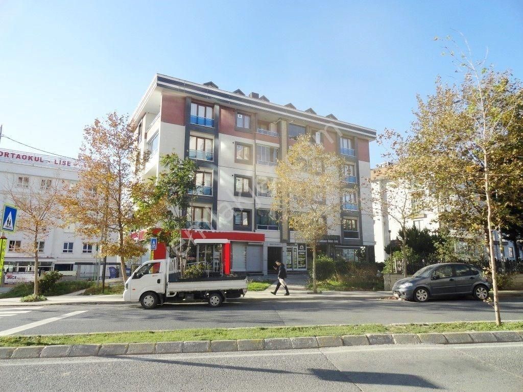 Beylikdüzü Kavaklı Satılık Daire Beylikdüzü marmara mah. 220 m2 satılık harika dublex daire 4+2