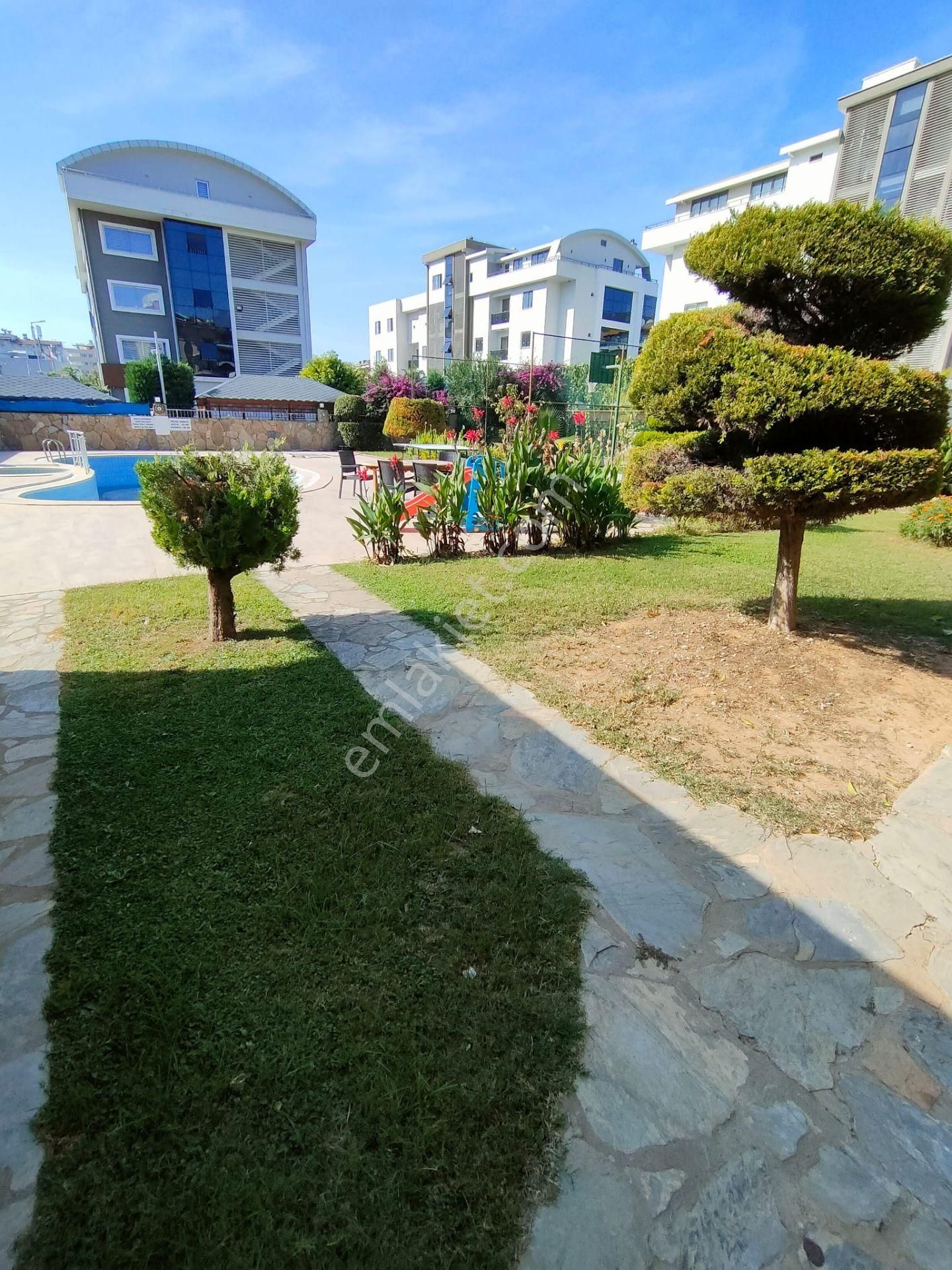 Alanya Oba Satılık Daire  ALANYA OBA  KOÇTAŞ ARKASINDA  2+1 DAİRE