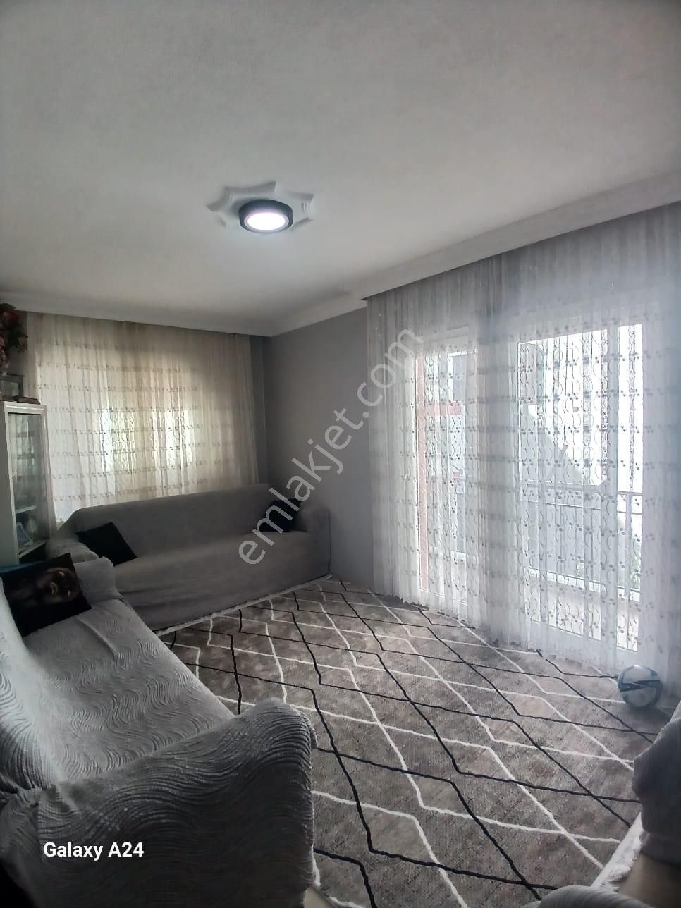 Turgutlu Selvilitepe Satılık Daire  AĞABEY GAYRİMENKUL DEN SELVİLİTEPE MAHALLESİNDE SATILIK DAİRE