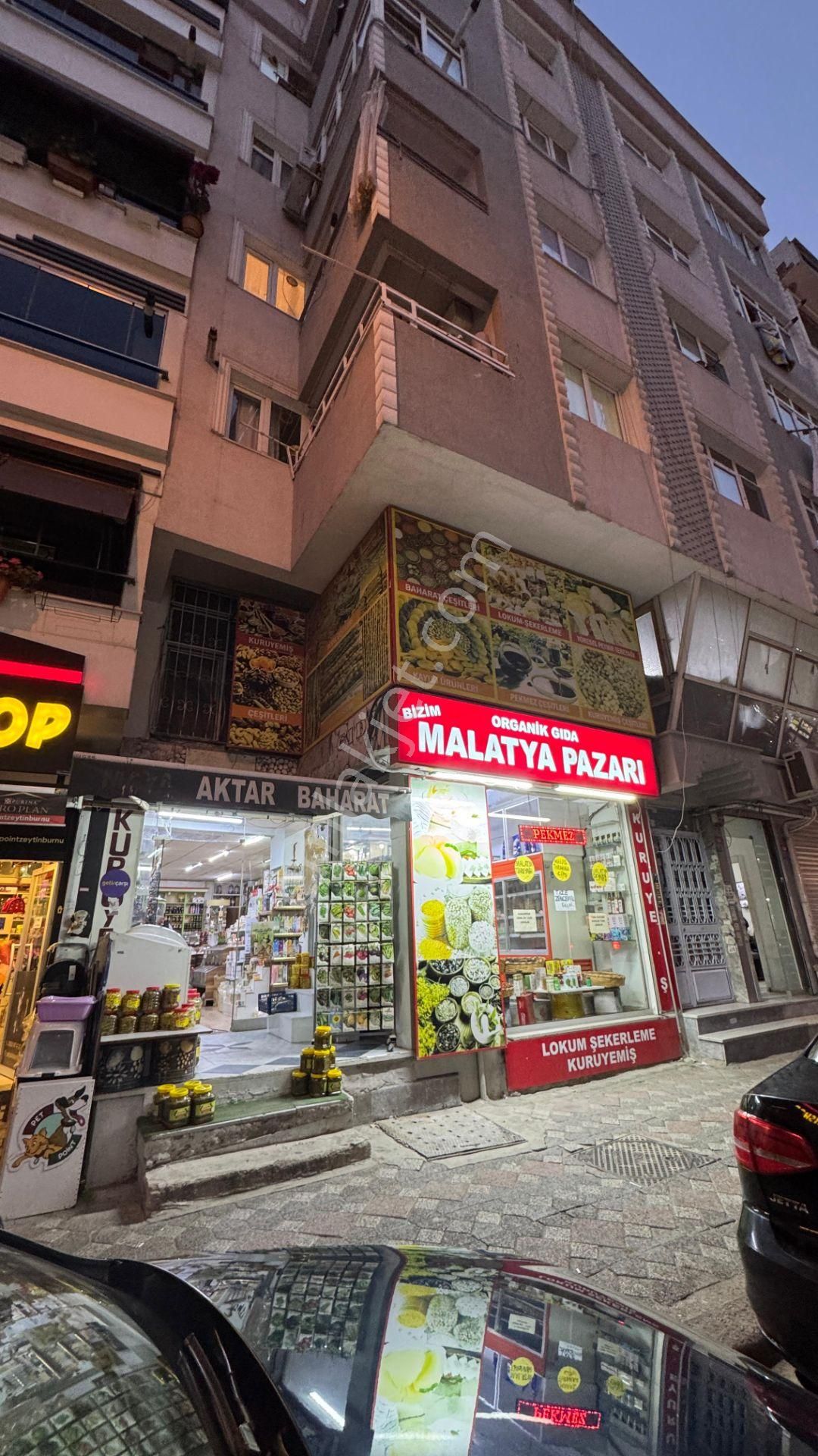 Zeytinburnu Yenidoğan Satılık Dükkan & Mağaza  CADDE ÜZERİ SATILIK 2,5 KATLI DÜKKAN