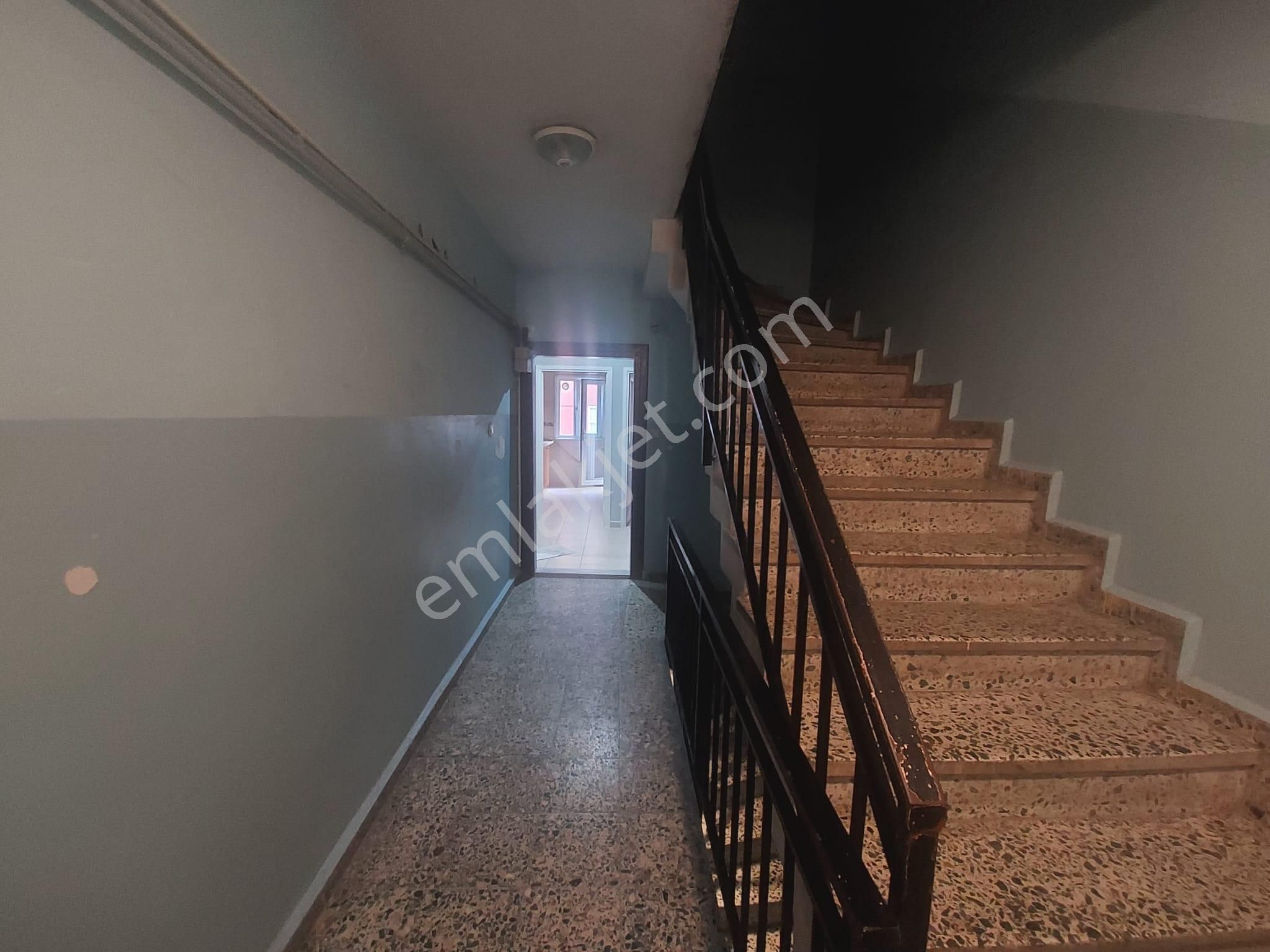 Ümraniye Atatürk Mahallesi Çarşı Merkezi 2+1 Kiralık Daire - Görsel 13