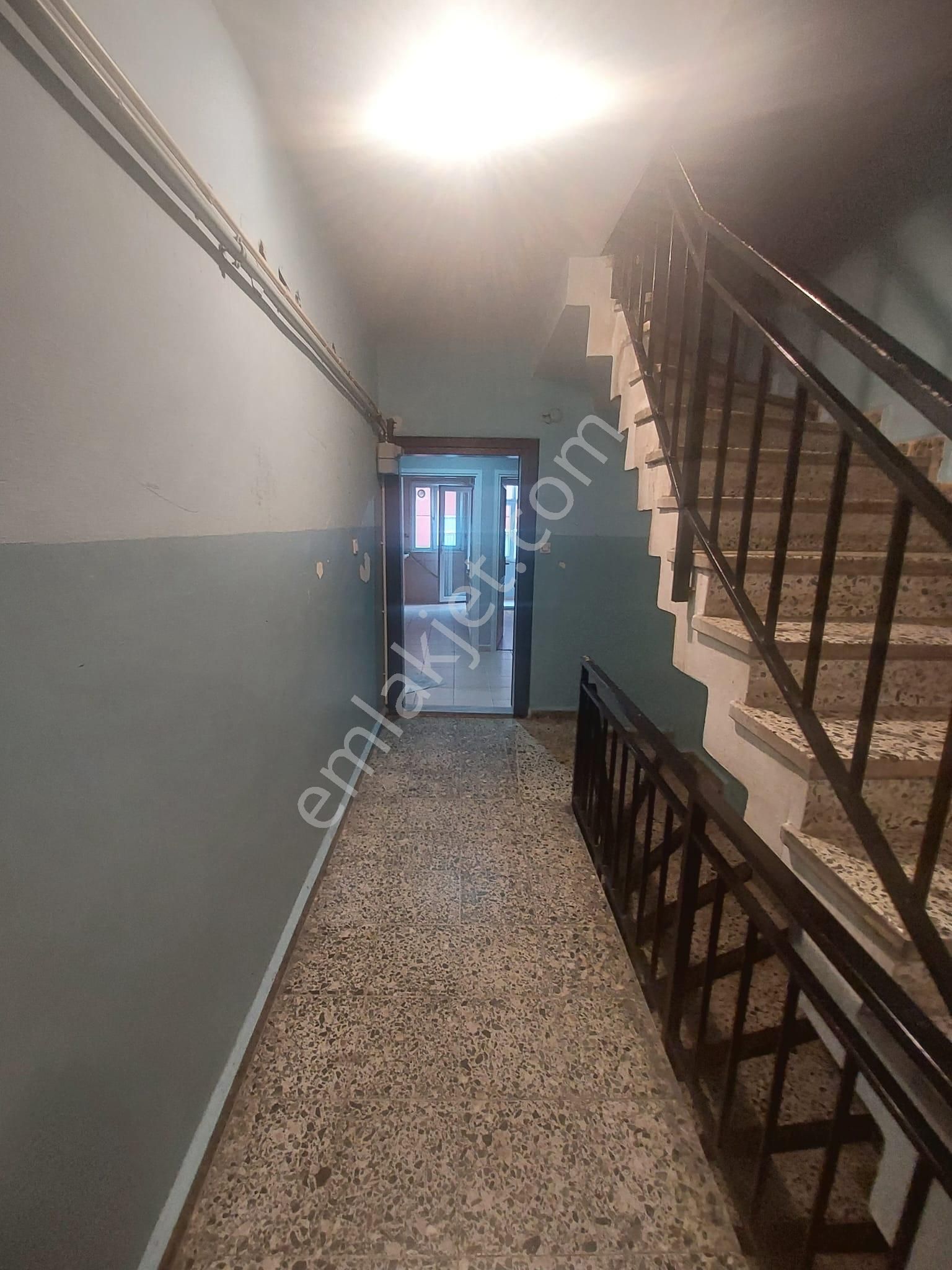Ümraniye Atatürk Mahallesi Çarşı Merkezi 2+1 Kiralık Daire - Görsel 14