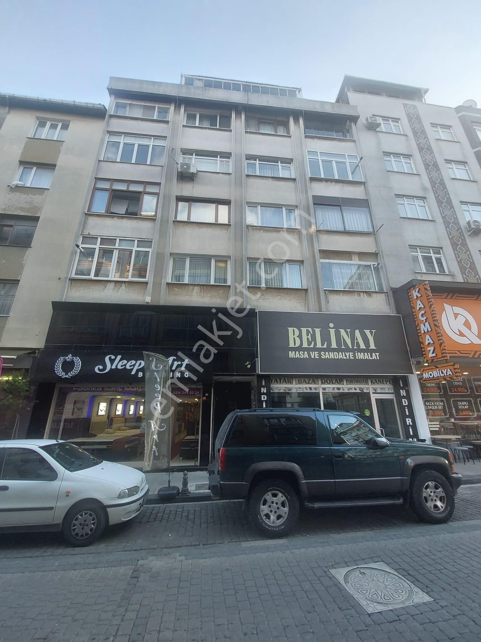 Ümraniye Atatürk Mahallesi Çarşı Merkezi 2+1 Kiralık Daire - Görsel 8