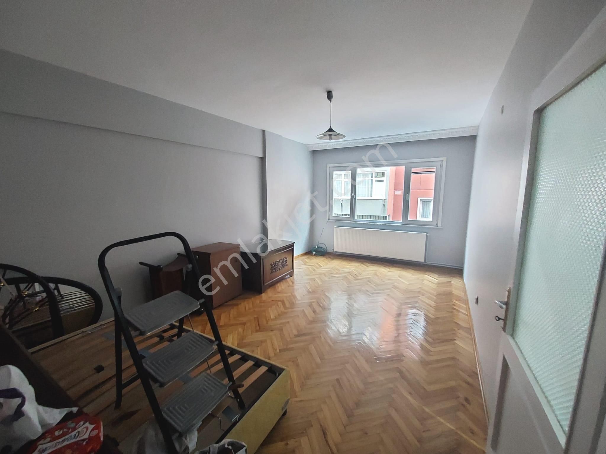 Ümraniye Atatürk Mahallesi Çarşı Merkezi 2+1 Kiralık Daire - Görsel 30
