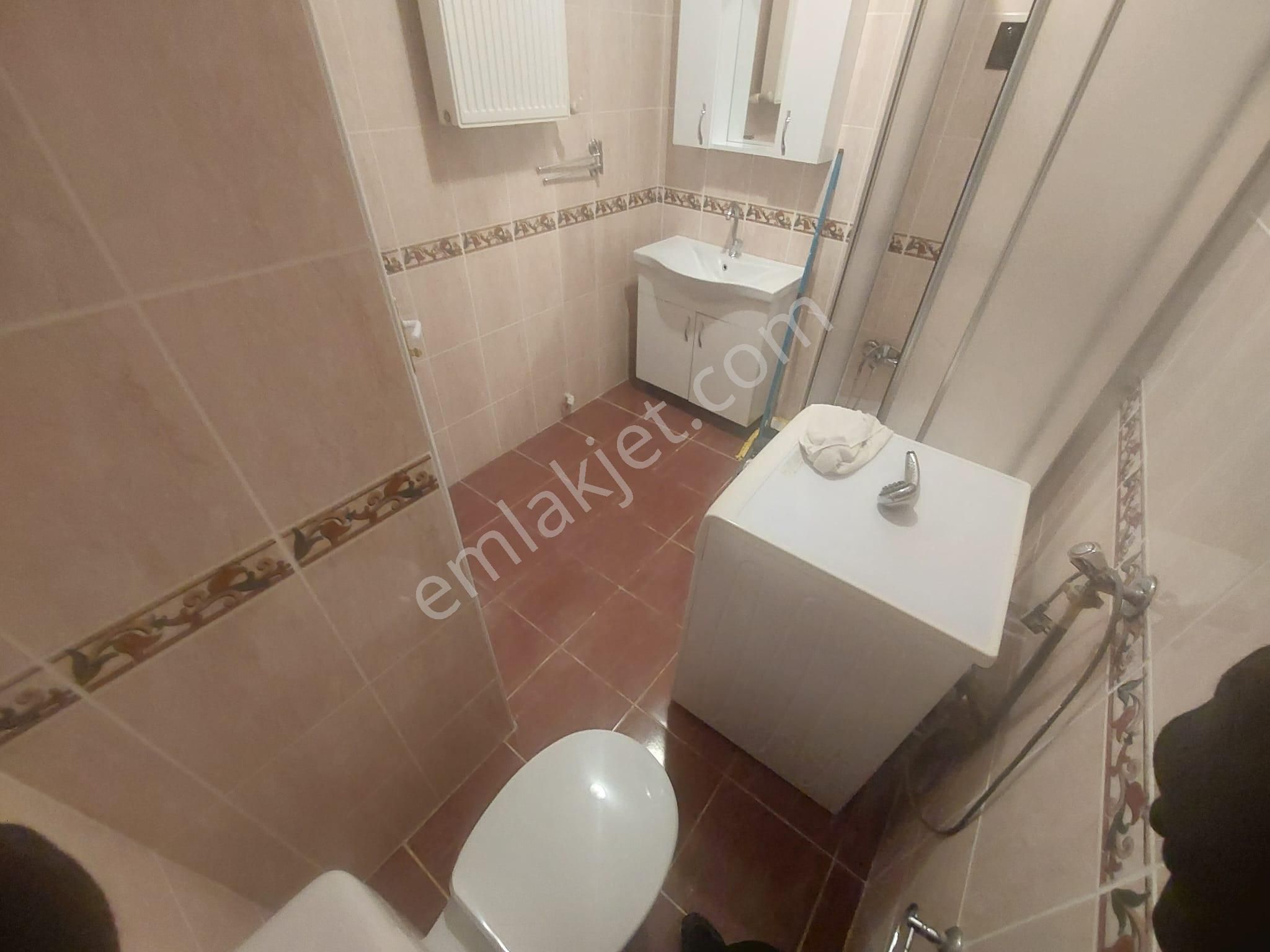 Ümraniye Atatürk Mahallesi Çarşı Merkezi 2+1 Kiralık Daire - Görsel 19