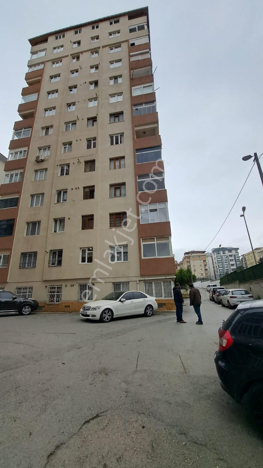 Maltepe Cevizli Satılık Daire  MALTEPE DE 3+1 KAT 8 120 M2 ASANSÖRLÜ SATILIK DAİRE