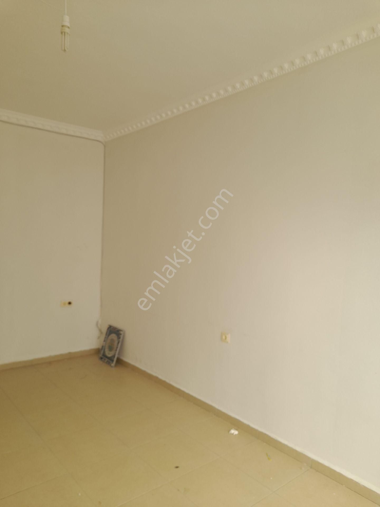 Değer Emlak'tan 60 M2 Satılık Depo (dükkan)