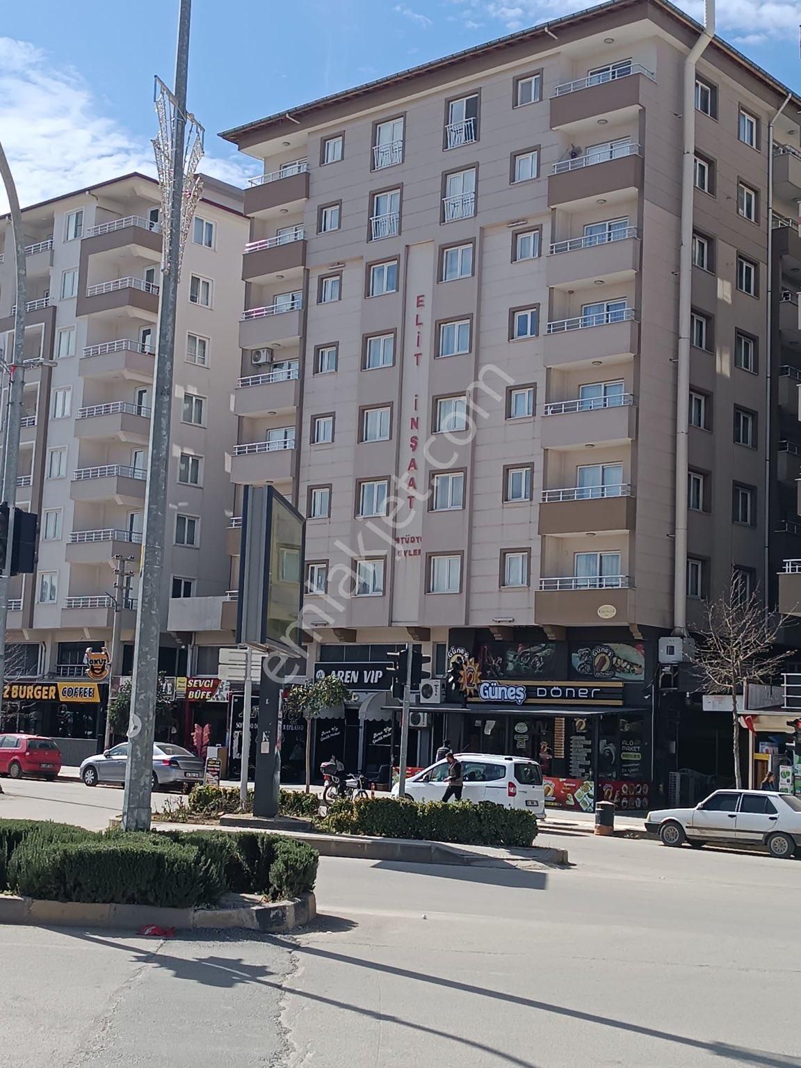 Kilis Merkez Ekrem Çetin Satılık Residence Çözüm Gayrimenkul 1+1 Eşyalı Memur Binası