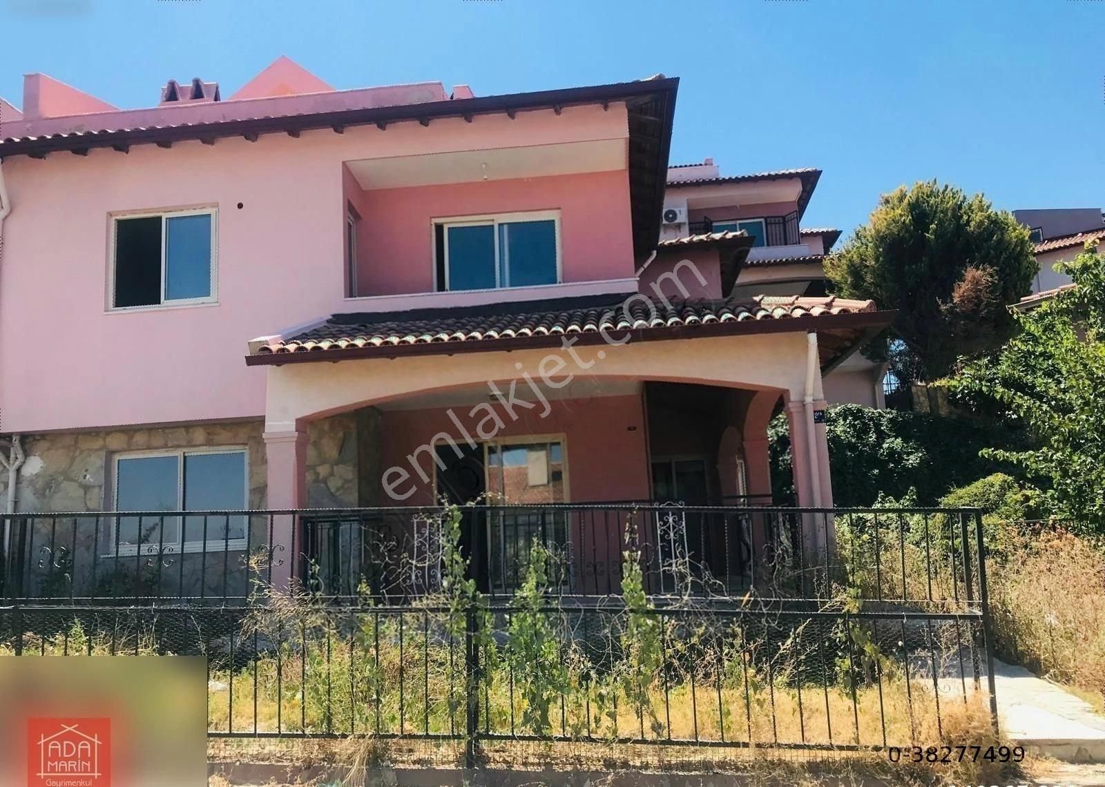 Kuşadası Bayraklıdede Kiralık Villa Kuşadasi Ahmet Gündem Sitesinde Kiralık Tam Mustakil Tripleks