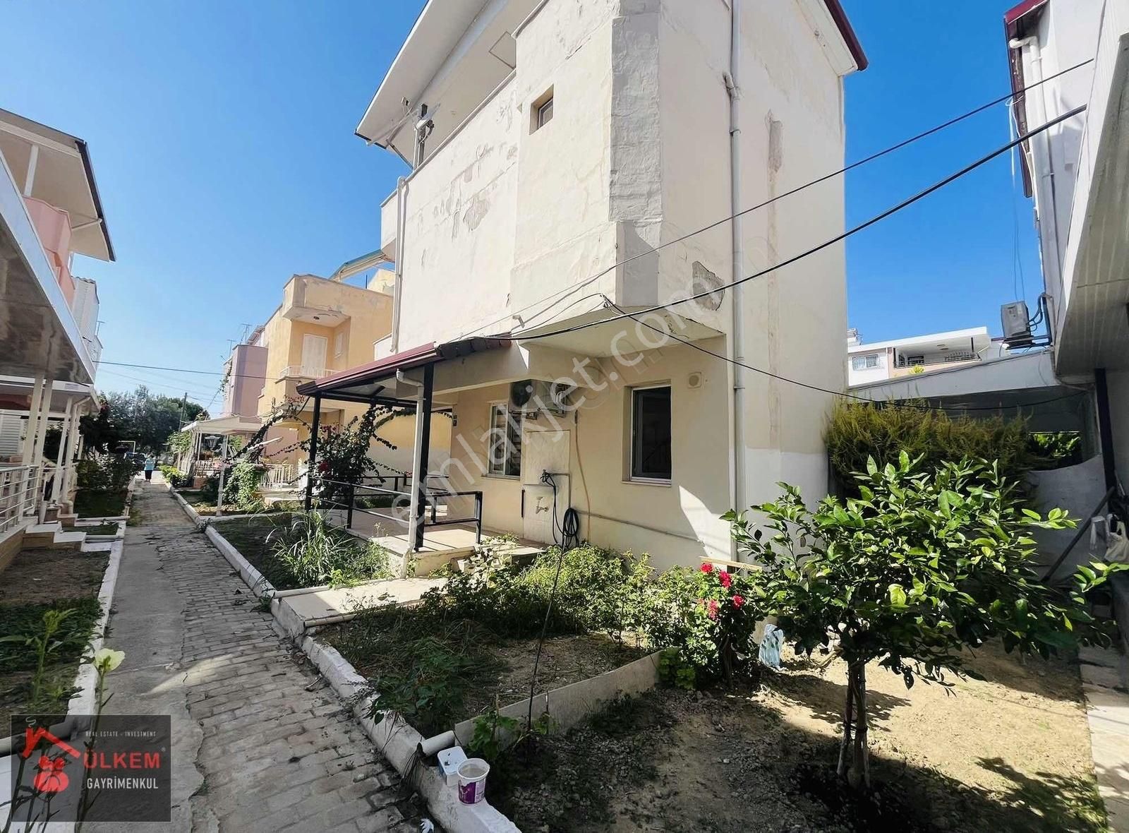 Kuşadası Kadıkalesi Satılık Villa KUŞADASI SATILIK 3+1 DENİZE 200 m SİTE İÇi EŞYALI FIRSAT VİLLA