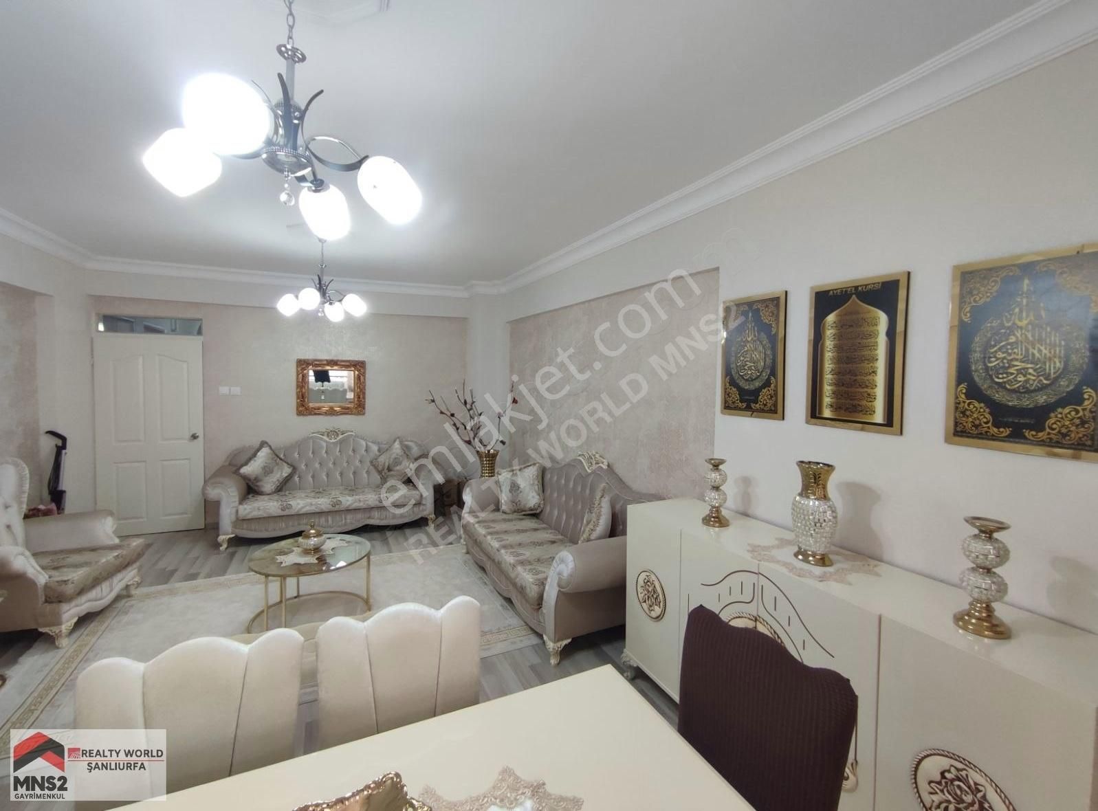 Karaköprü Akpıyar Satılık Daire REALTY WORLD MNS2 GAYRİMENKUL MAHMUT TAŞ'TAN SATILIK 3+1 DAİRE