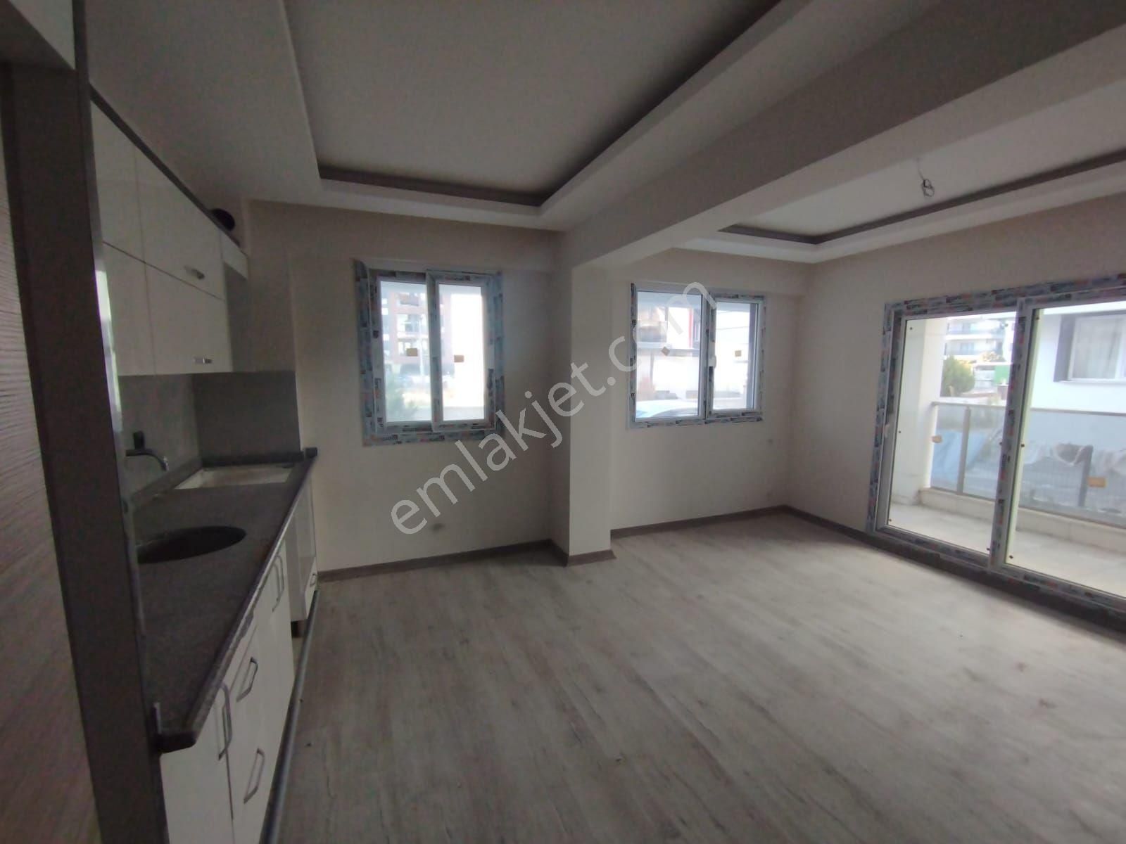 Bergama Atatürk Satılık Daire 2+1 AÇIK MUTFAK SATILIK DAİRE 75 M2 EBEVYN BANYOLU