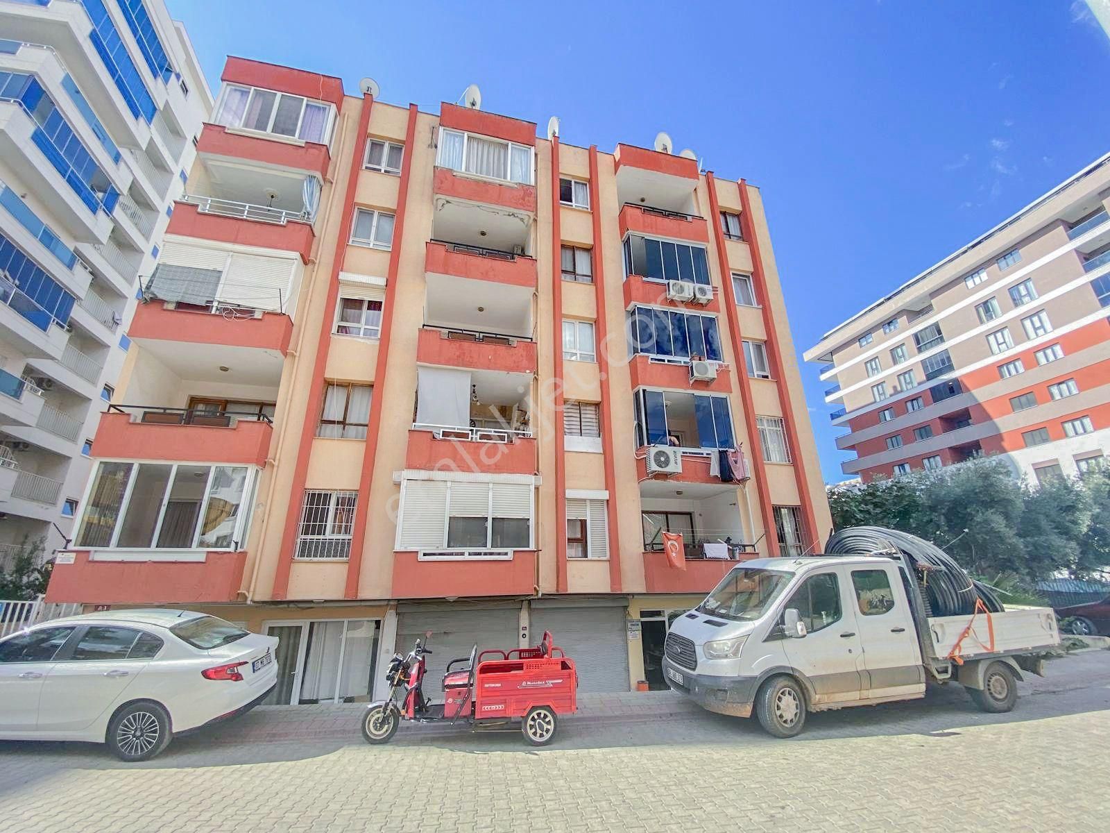 Alanya Mahmutlar Satılık Daire  ALANYA MAHMUTLAR MAHHALESİNDE SATILIK 2+1 YATIRIMA UYGUN DAİRE 