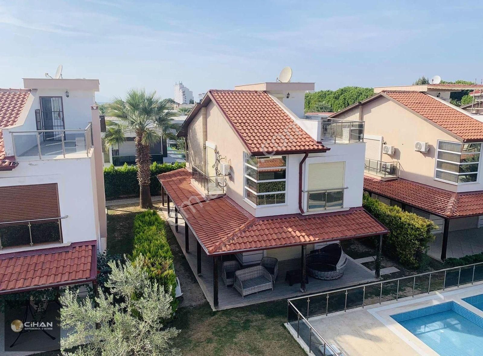 Kuşadası Karaova Satılık Villa AVM YAKIN DENİZ YAKIN MÜSTAKİL 4+1 VİLLA