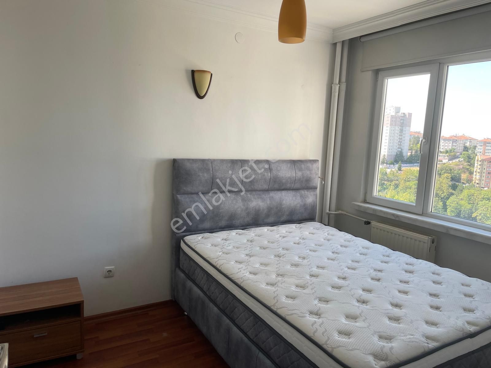 Çankaya Güzeltepe Kiralık Daire ÇANKAYA'NIN GÖZDE SİTESİ VADİ EVLERİNDE KİRALIK EŞYALI 2+1 DAİRE