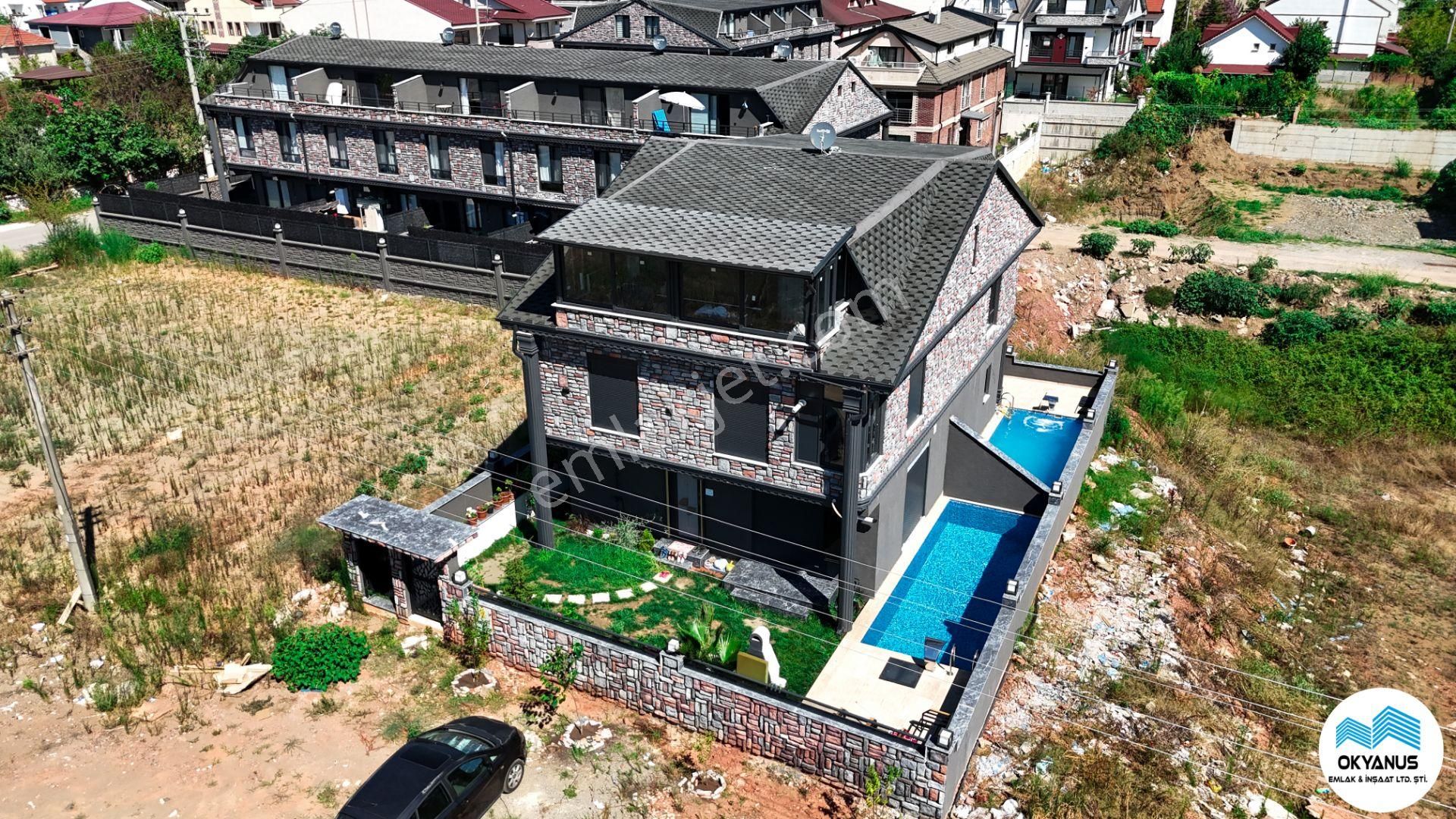 Kocaali Yayla Satılık Villa  MÜSTAKİL BAHÇELİ HAVUZLU LÜKS VİLLA OKYANUSTA 