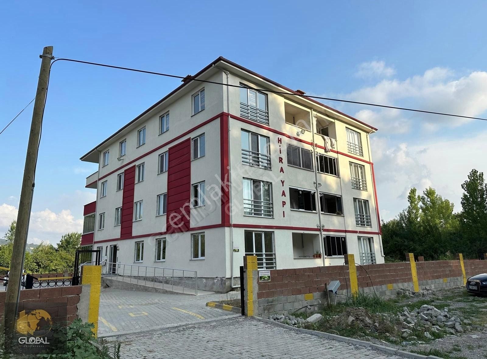 Çaycuma Veliköy Köyü (Şahnalar) Satılık Daire ÇAYCUMADA SATILIK FIRSAT 3+1 DAİRE (EN İYİ FİYAT GARANTİLİ)