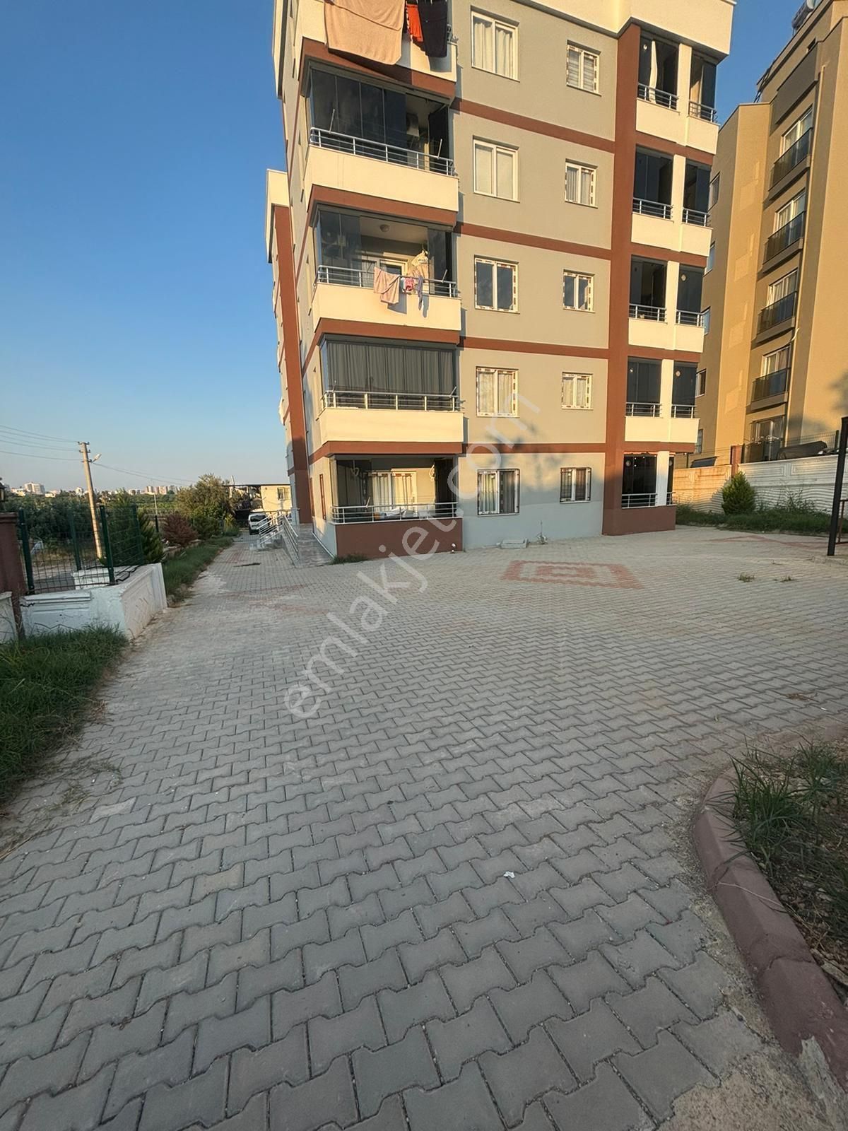 Mezitli Merkez Kiralık Daire Tankut Gültekin'den Kiralık Site İçi Daire