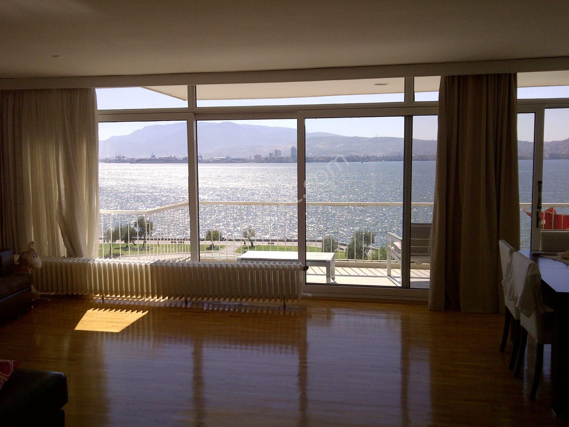 Karşıyaka Sahilde Projeden Sıfır 3 +1 Satılık Yalı Dairesı - Görsel 6