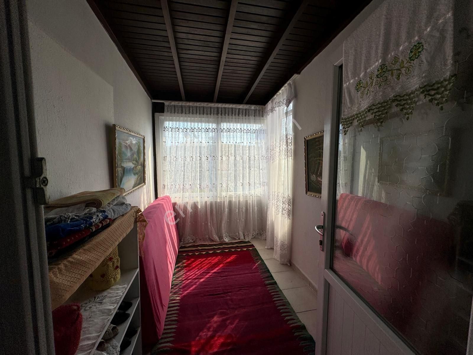 Turgutreis Bahçelievler Mahallesinde Müstakil Yaşam Sunan Denize Yürüş Mesafesinde - Görsel 32